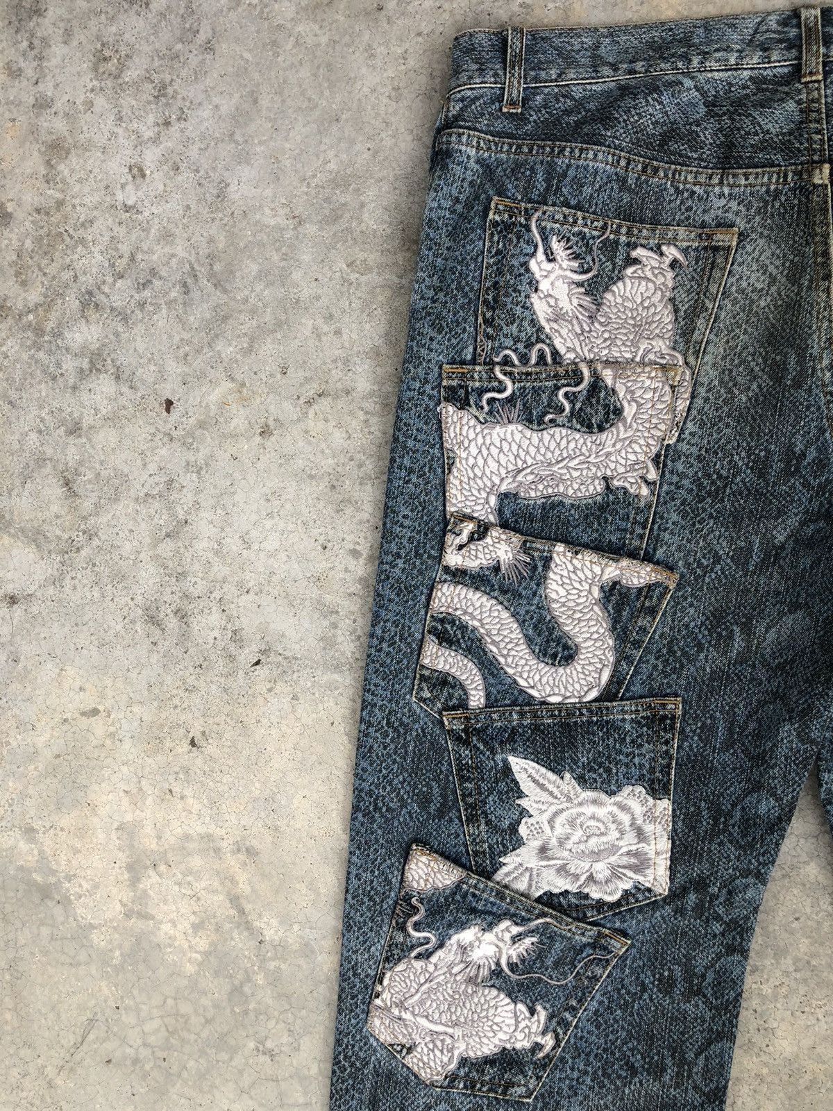 Karakuri Tamashii Karakuri Tamashii Embroidered Jeans Baggy Snake Skin Size US 37 - 9 Thumbnail