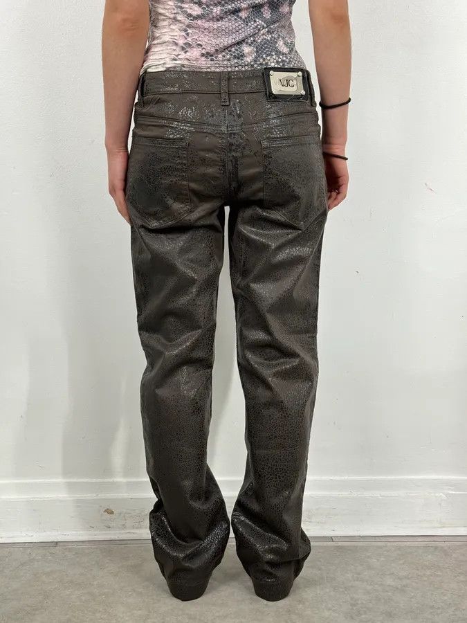 Versace 2000s Versace Leather Reptile Texture Pants Size 26" / US 2 / IT 38 - 4 Thumbnail