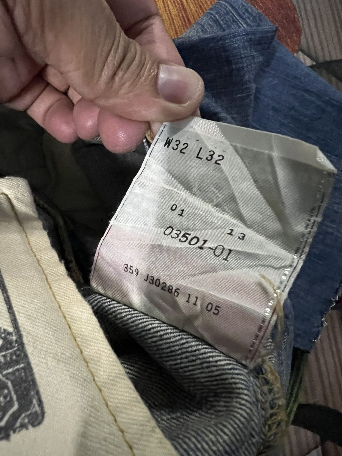 Levi's × Levi's Vintage Clothing VINTAGE LEVIS 501 CROPPED DISTRESS JEANS Size US 31 - 16 Thumbnail
