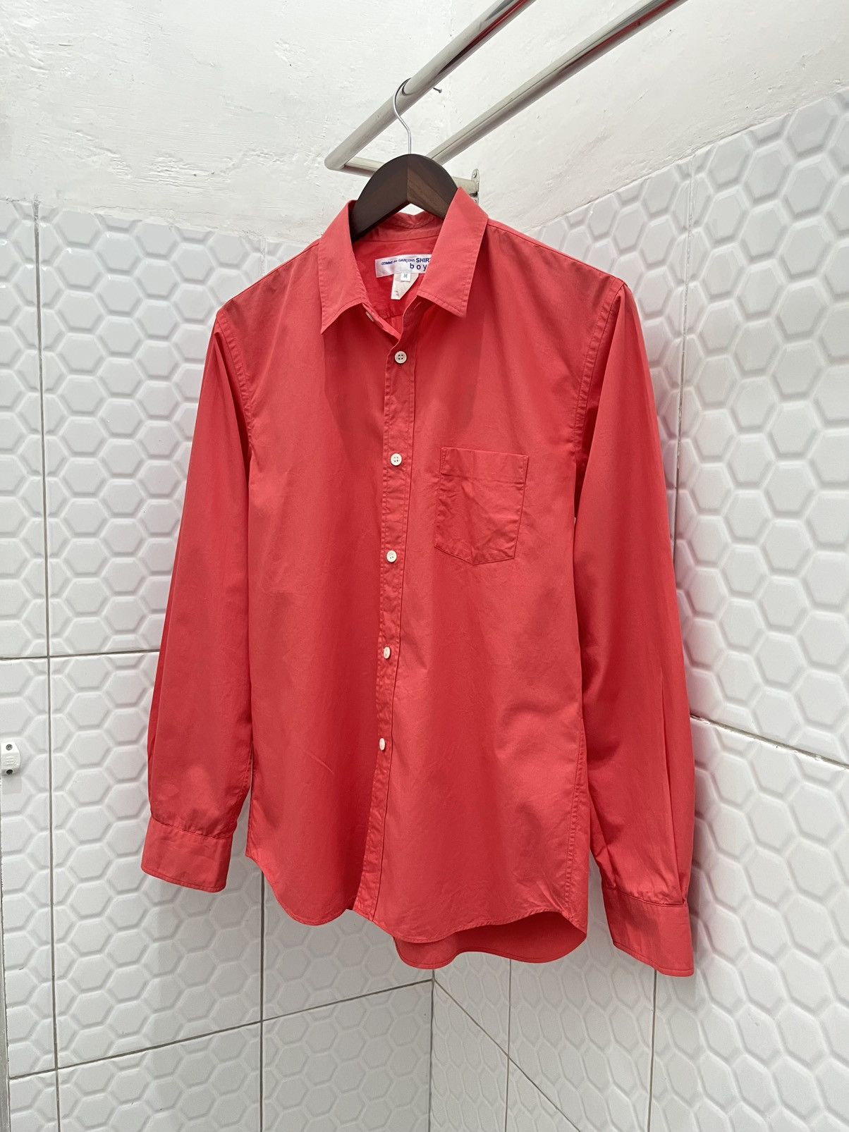 Comme des Garcons × Comme des Garcons SHIRT COMME des GARCONS SHIRT boys spell out shirt Size US M / EU 48-50 / 2 - 7 Thumbnail