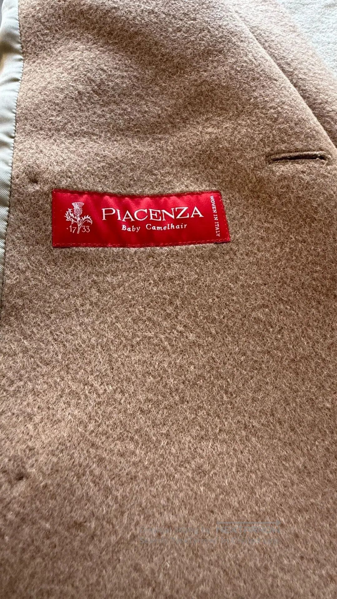 Loro Piana Baby Camelhair Coat from Piacenza. Size S / US 4 / IT 40 - 6 Thumbnail