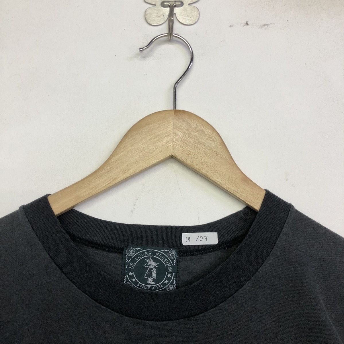 Cartoon Network × Vintage Vintage Moomin Snufkin Grafiti Cartoon Movie Tshirt Size US M / EU 48-50 / 2 - 3 Thumbnail