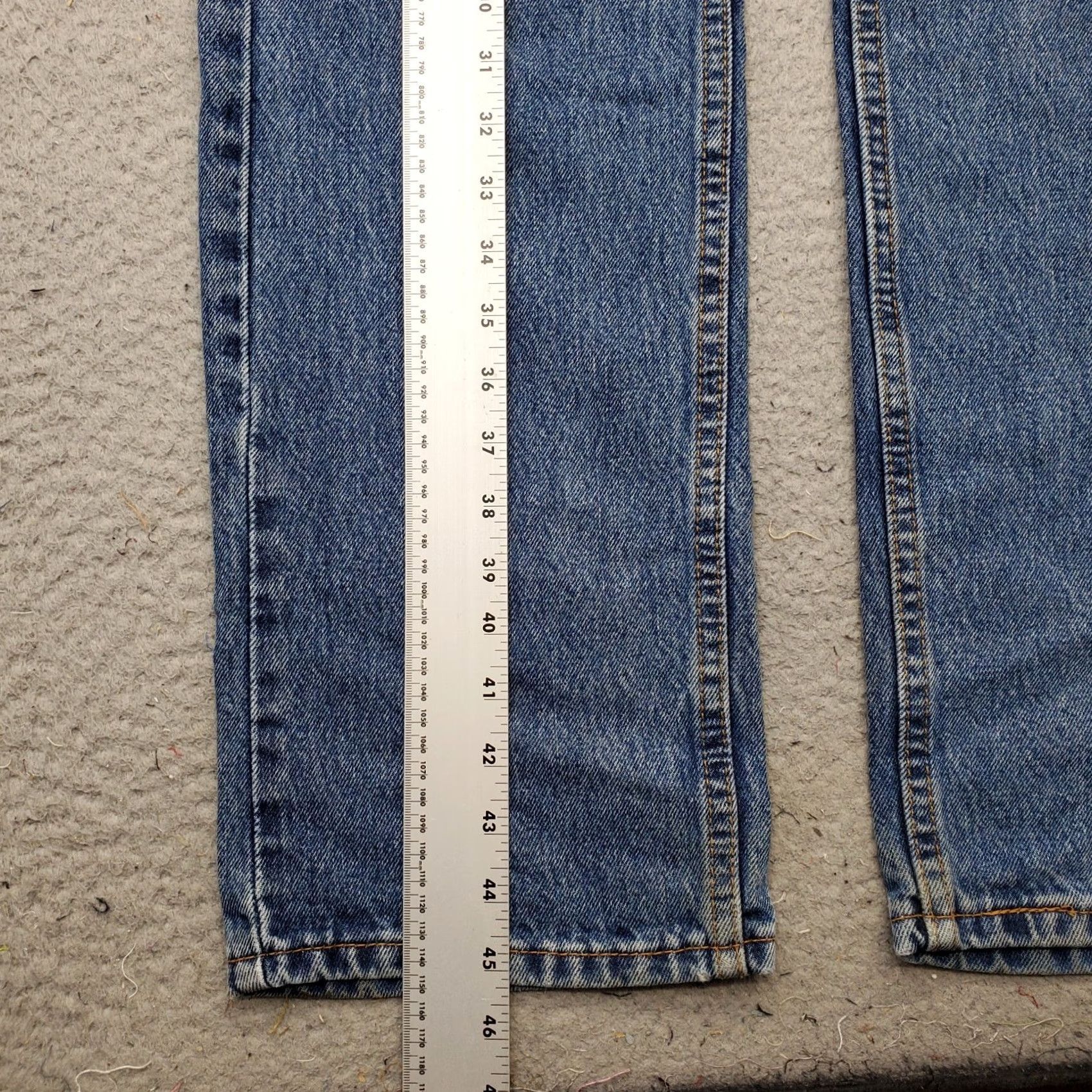 Levi's Levi's 505 Jeans Mens 33x36 Blue Denim 5-Pocket Streetwear Straight Leg Red Tab Shirt Mens Size 33 Blue Jeans Size US 33 - 3 Thumbnail