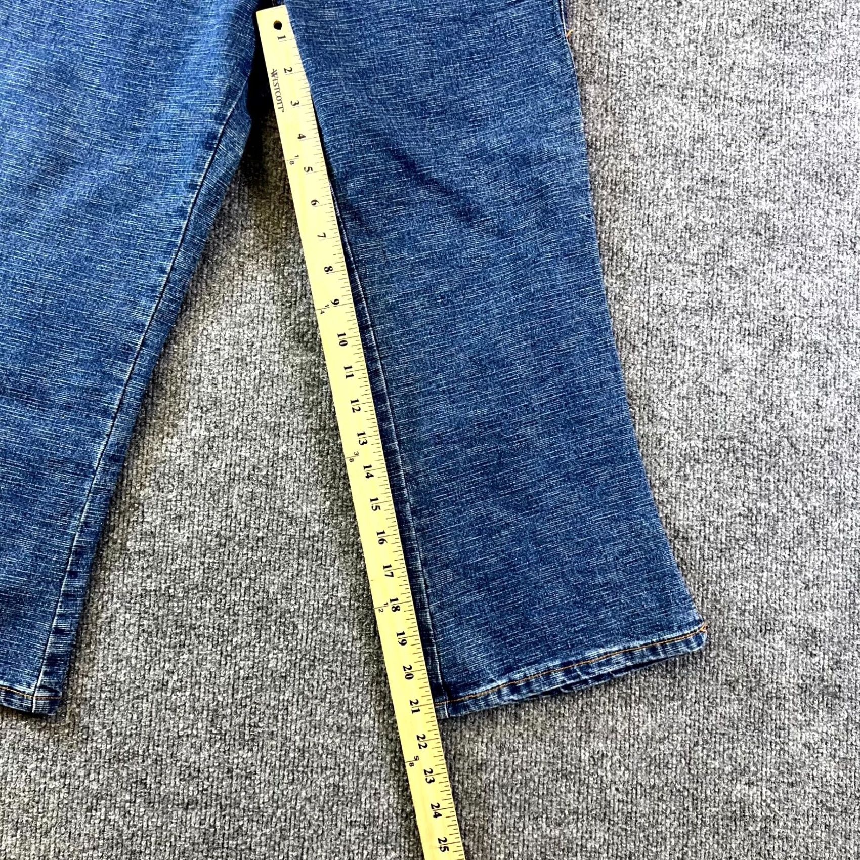 Vintage Nina Rossi Bootcut Capri Jeans Women 8 Blue Cotton Denim Travel Workwear Stretch Capri Jeans Women 8 Blue Cotton Denim Travel Workwear Stretch Size 30" / US 8 / IT 44 - 3 Thumbnail