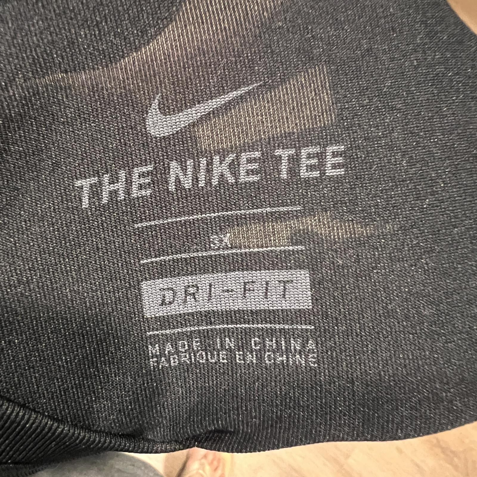 Nike Nike Dri-Fit Black Short Sleeve T-Shirt Size ONE SIZE - 3 Thumbnail