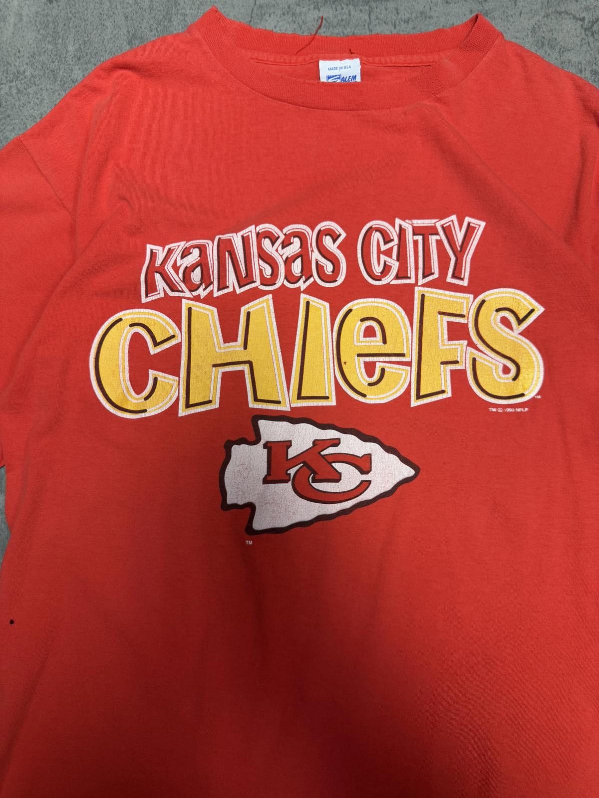 Salem Sportswear 1993 Kansas City Chiefs Tee — L — Size US L / EU 52-54 / 3 - 2 Thumbnail