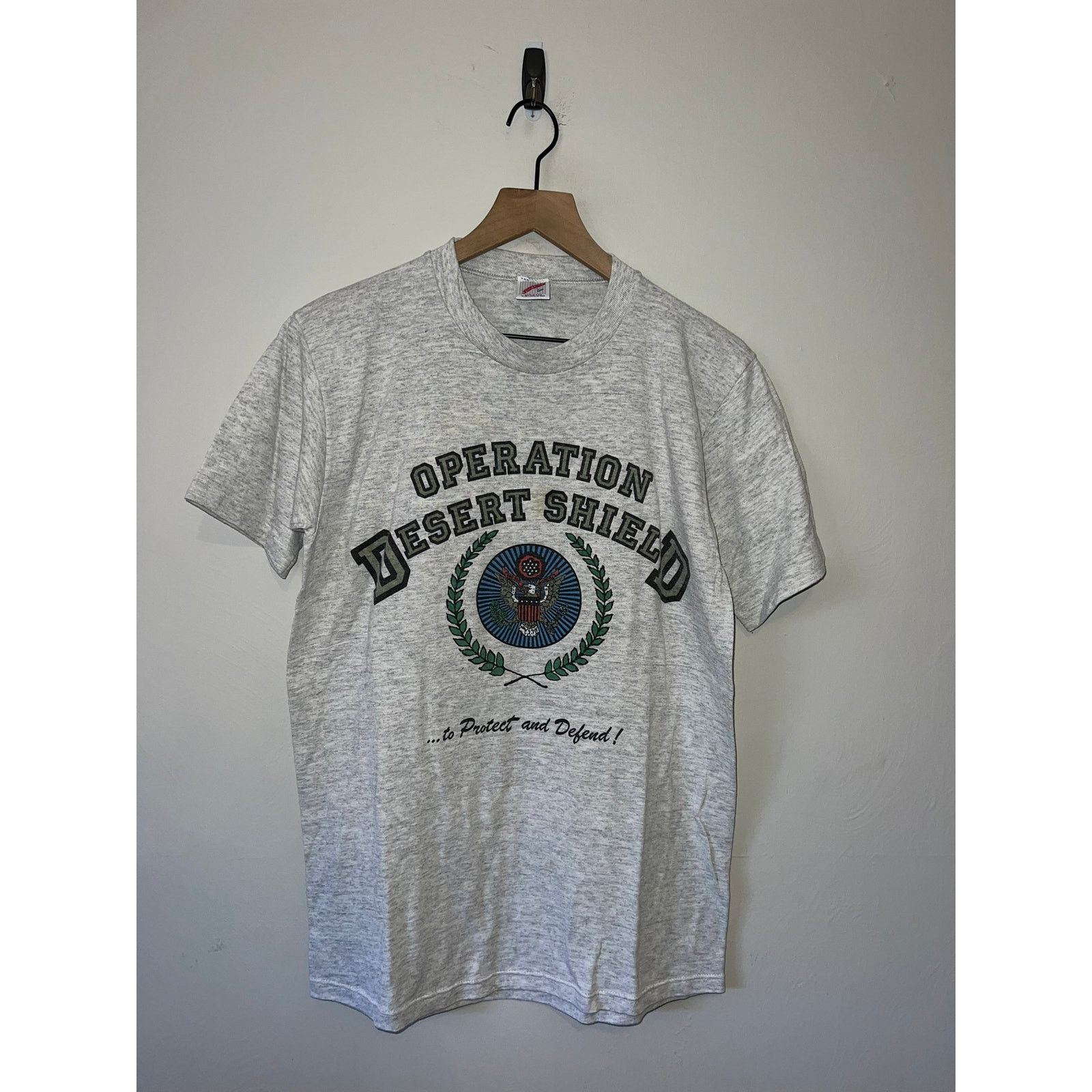 Jerzees Vintage Desert Shield Shirt Army Soldier War Tee VTG 90s L Size US L / EU 52-54 / 3 - 1 Thumbnail