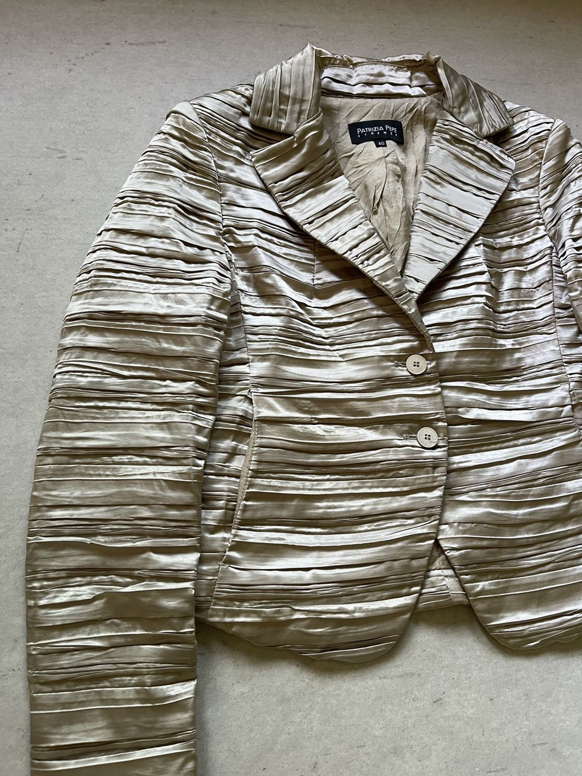 Patrizia Pepe 🔥 PATRIZIA PEPE WOMEN'S PLEATED CROPPED JACKET Size S / US 4 / IT 40 - 4 Thumbnail