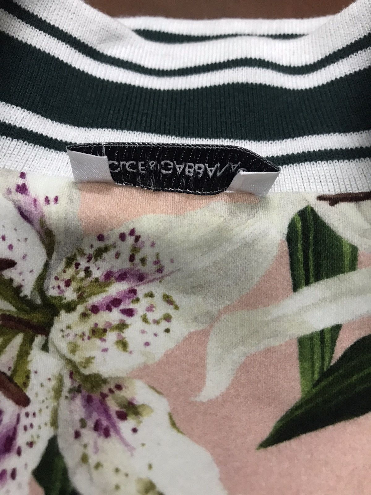 Dolce & Gabbana Dolce & Gabbana Lily Floral Overprinted Sweater Size XS / US 0-2 / IT 36-38 - 3 Thumbnail