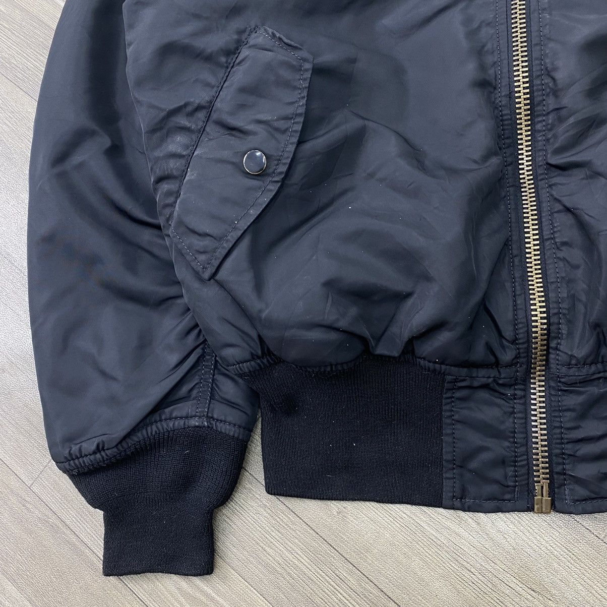 Alpha Industries Vintage Alpha Industries MA-1 Black Military Bomber Jacket Size US M / EU 48-50 / 2 - 5 Thumbnail