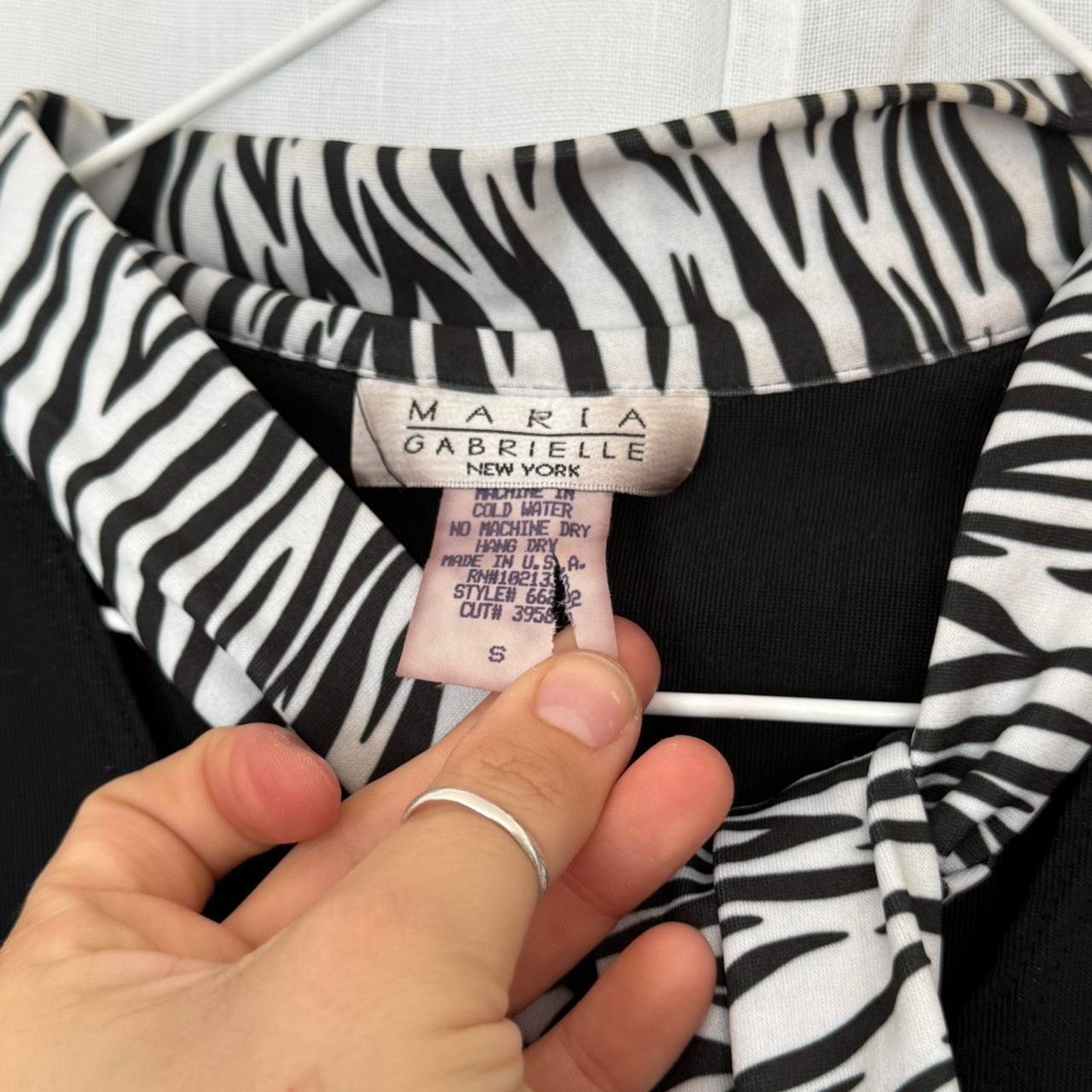 Vintage ✿ ⋆ 𓆩♡𓆪 Vintage Zebra Scarf Top 𓆩♡𓆪 ⋆ ✿ Size M / US 6-8 / IT 42-44 - 4 Thumbnail