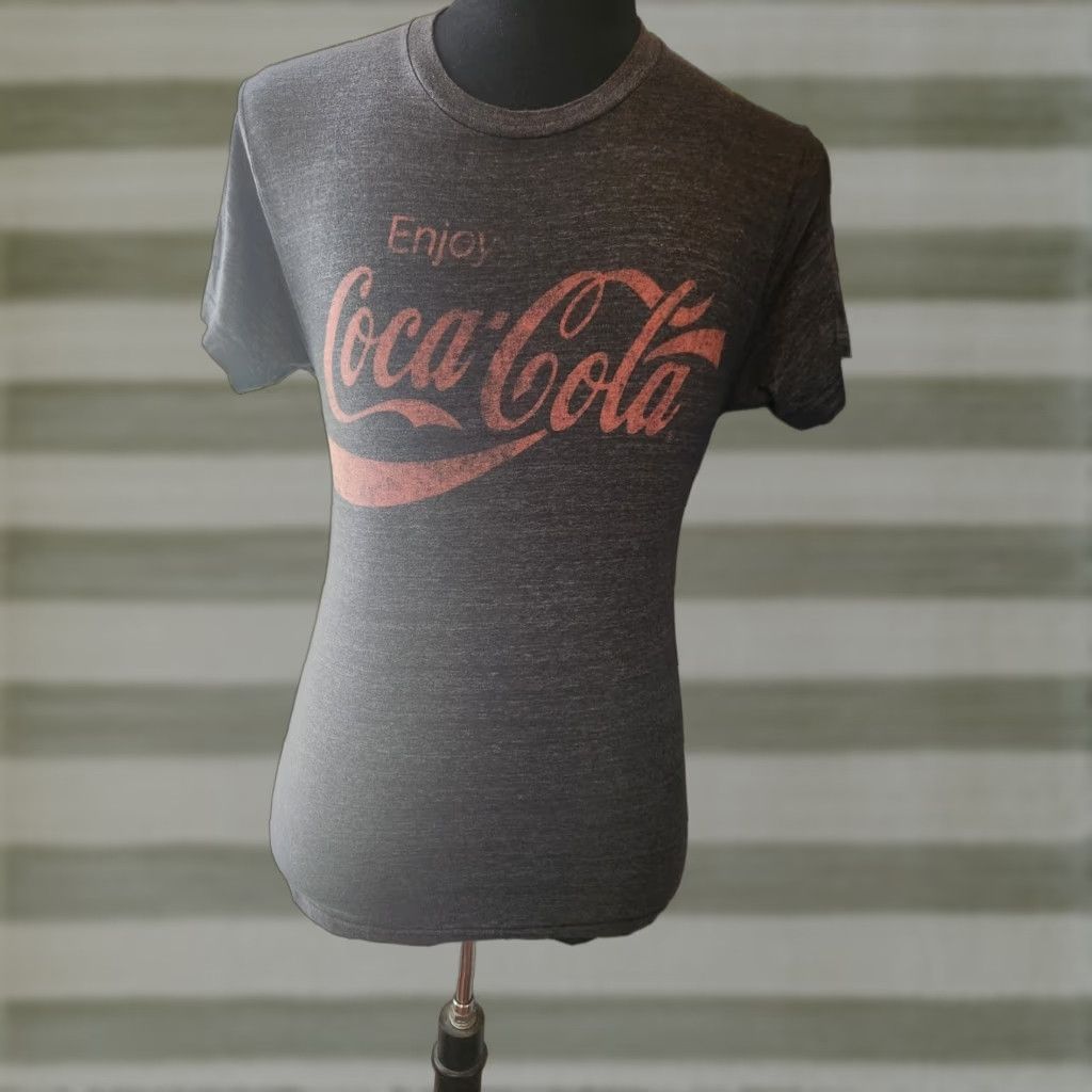 Vintage Coca-Cola Dark Gray T Shirt Mens Small Casual Lightweight Logo Size US S / EU 44-46 / 1 - 1 Thumbnail