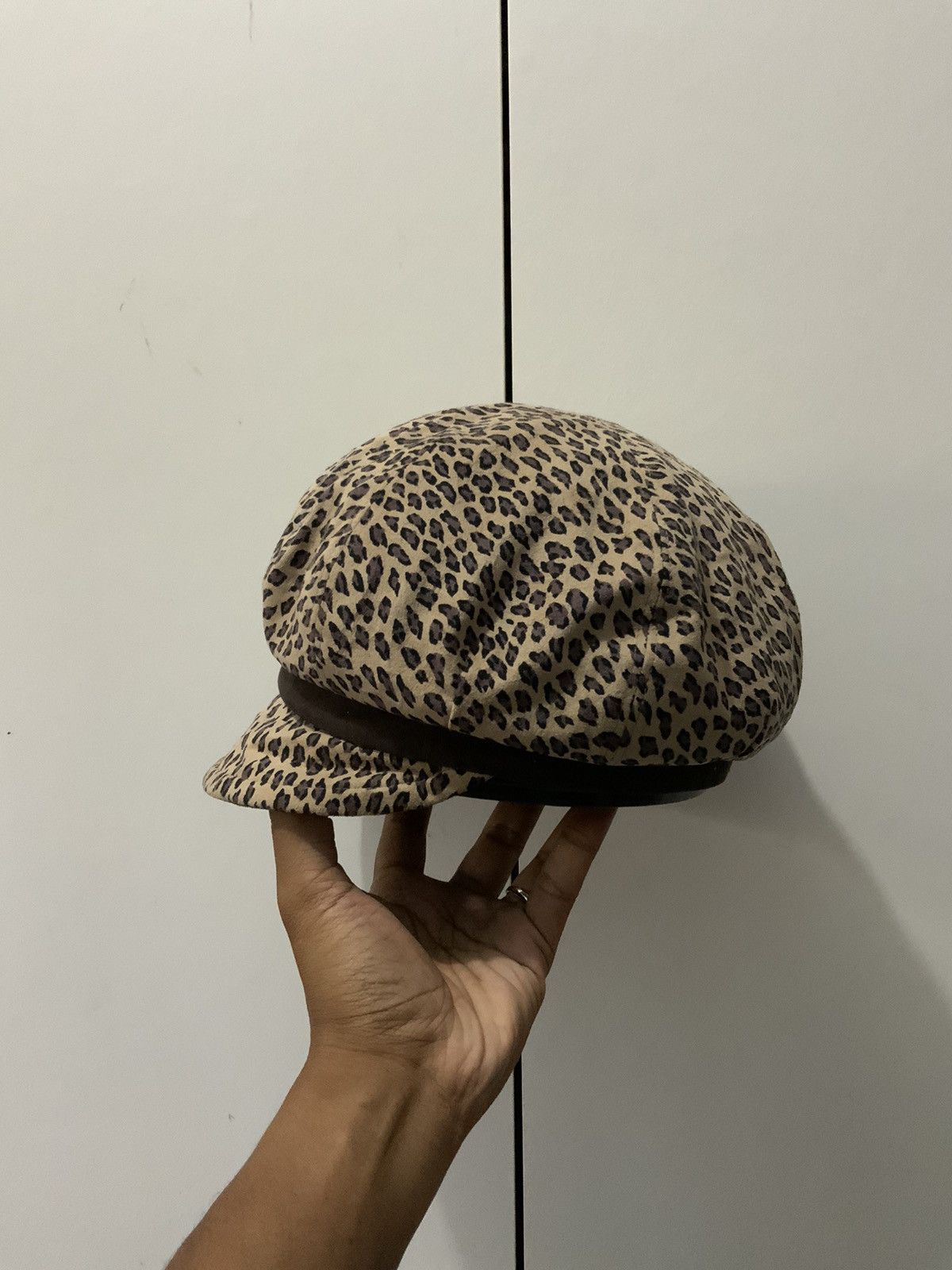 Hat Club Toray Ecsaine Leopard Japan Made Hat Size ONE SIZE - 2 Thumbnail