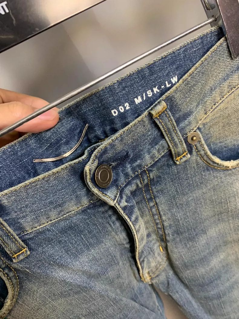 Saint Laurent Paris Saint Laurent Paris Blue washed jeans Size US 29 - 2 Thumbnail