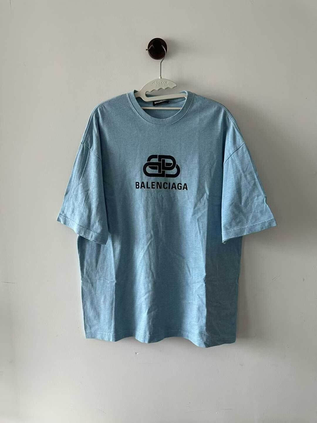 balenciaga blue short sleeve lock t-shirt