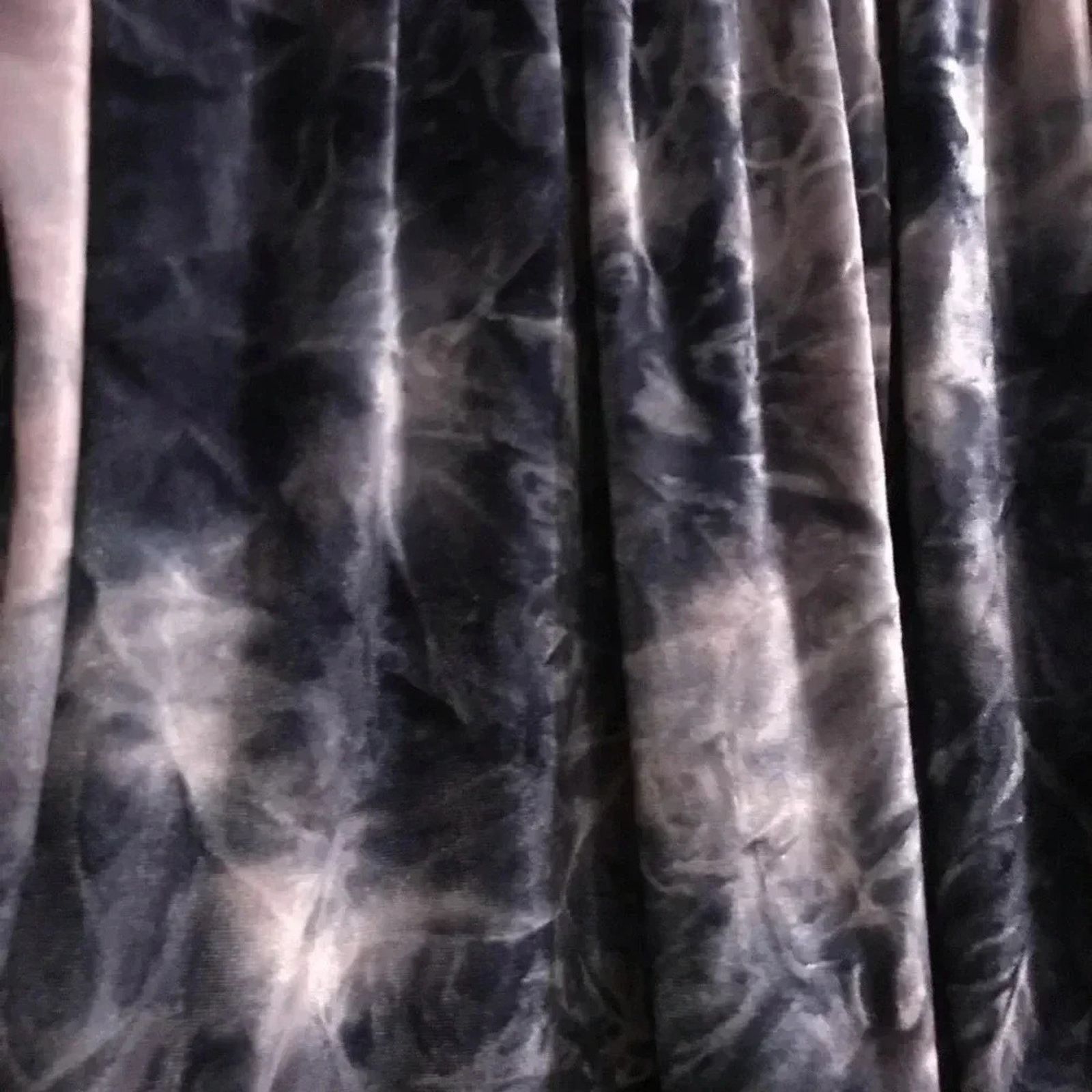 American Eagle Outfitters American Eagle Off Shoulder Top Tie Dye Velour Size S / US 4 / IT 40 - 8 Thumbnail