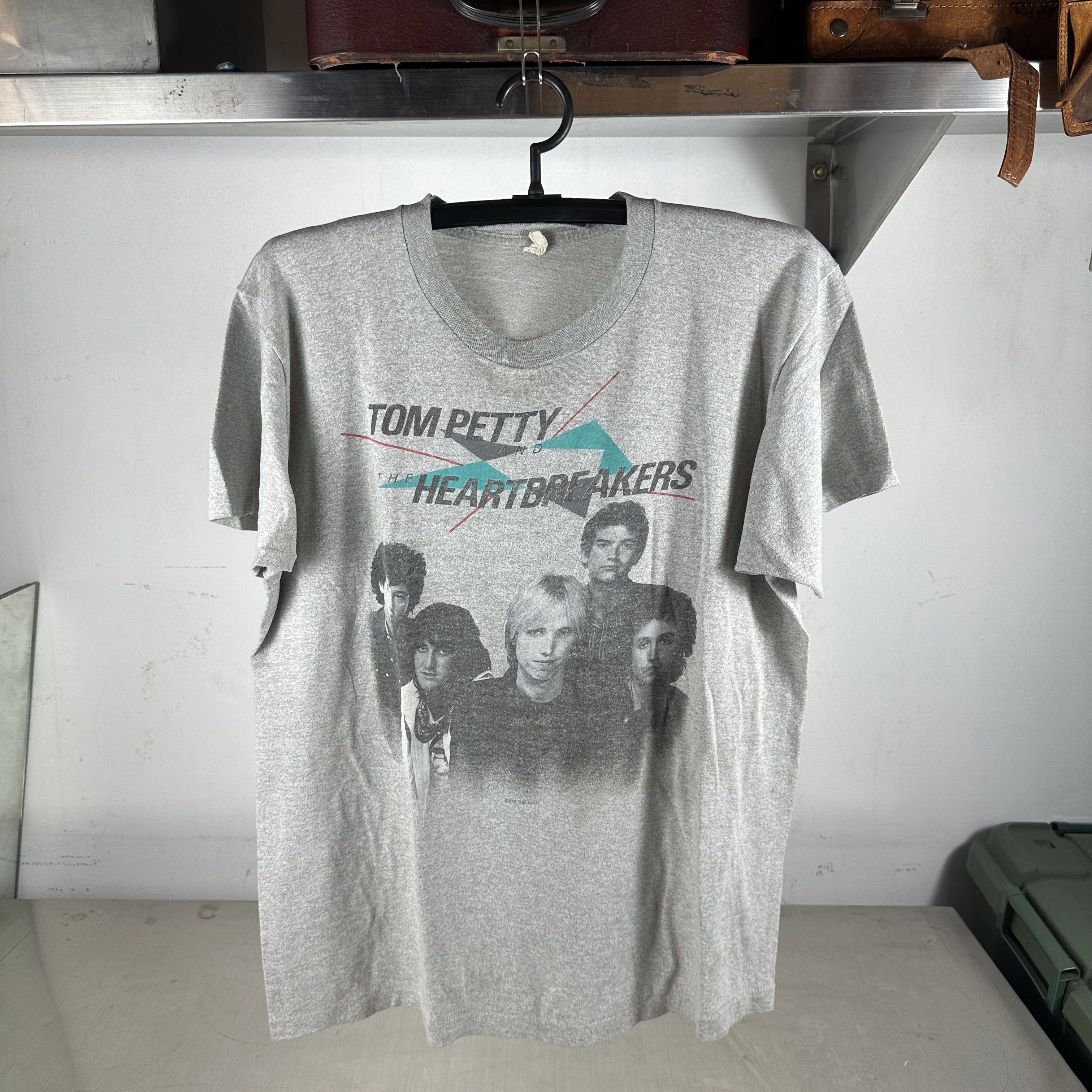 Vintage 1983 Tom Petty & The Heartbreakers Long After Dark Tour Tee Size US L / EU 52-54 / 3 - 1 Thumbnail