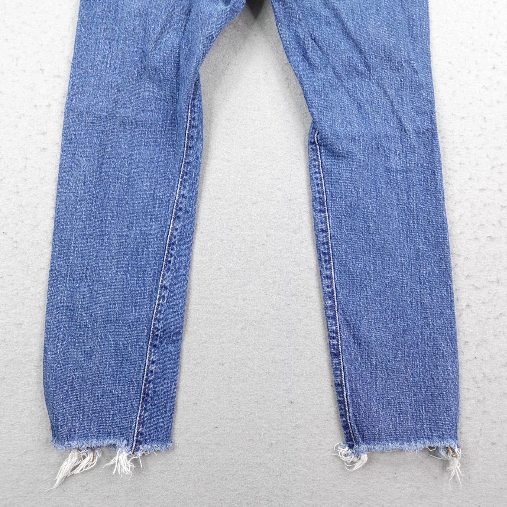 Levi's Levis Jeans Womens 28x28 Blue Denim 501 Button Fly Distressed Faded Frayed Hems Size 28" / US 6 / IT 42 - 7 Thumbnail