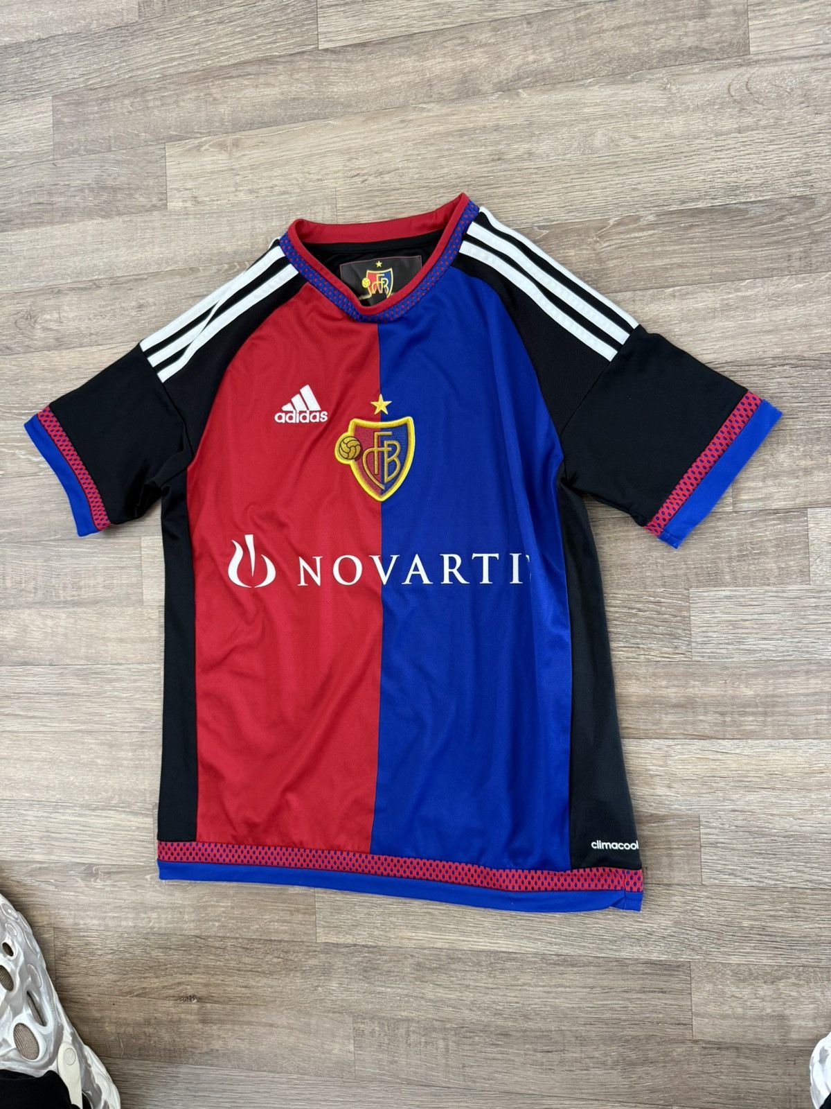 Adidas FC BASEL 2015 FOOTBALL Y2K SOCCER FOOTBALL RARE JERSEY Size US S / EU 44-46 / 1 - 8 Thumbnail