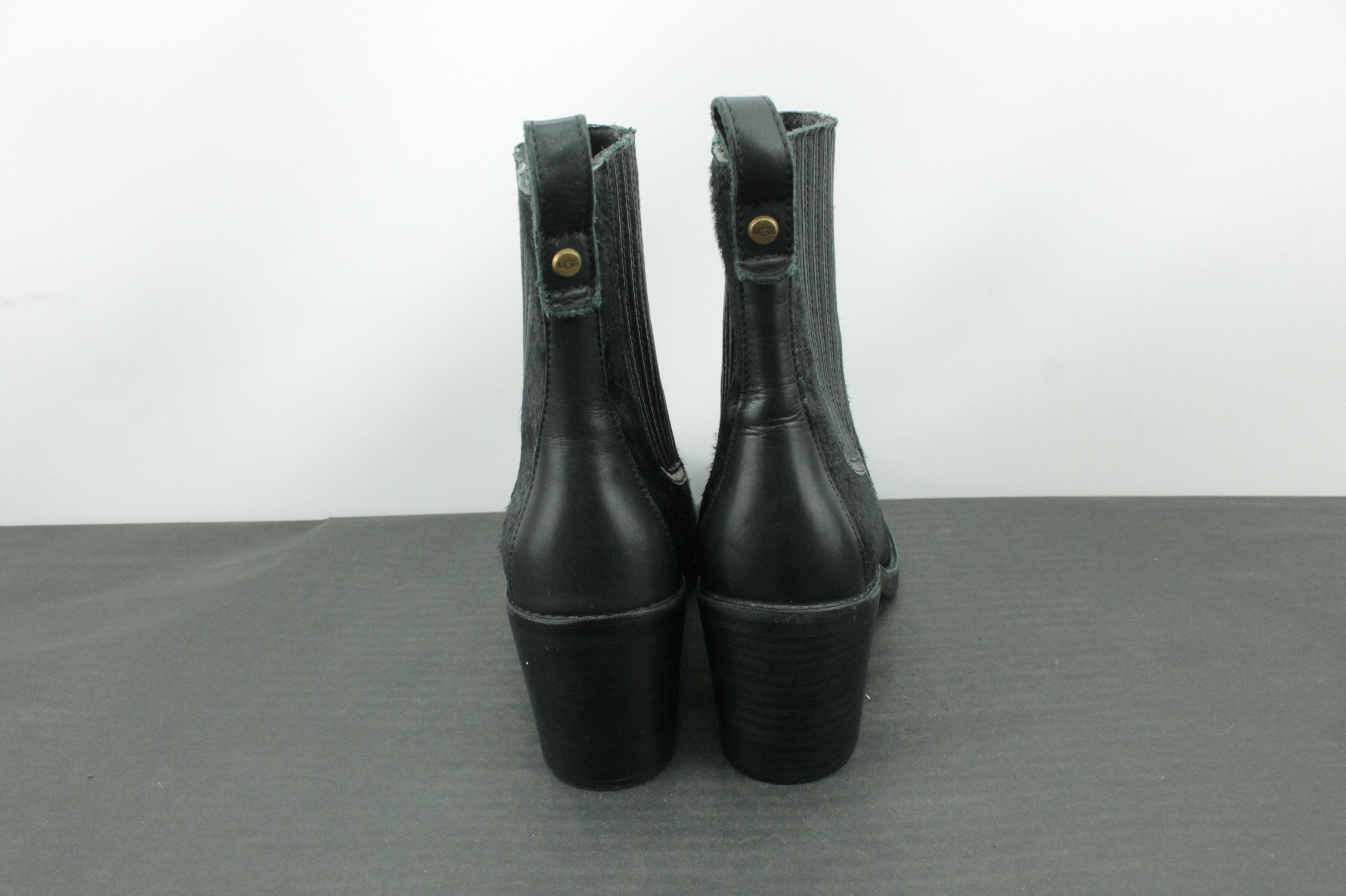 Ugg UGG Camden Exotic Black Calf Cow Hair Ankle Bootie Size US 7 / IT 37 - 5 Thumbnail