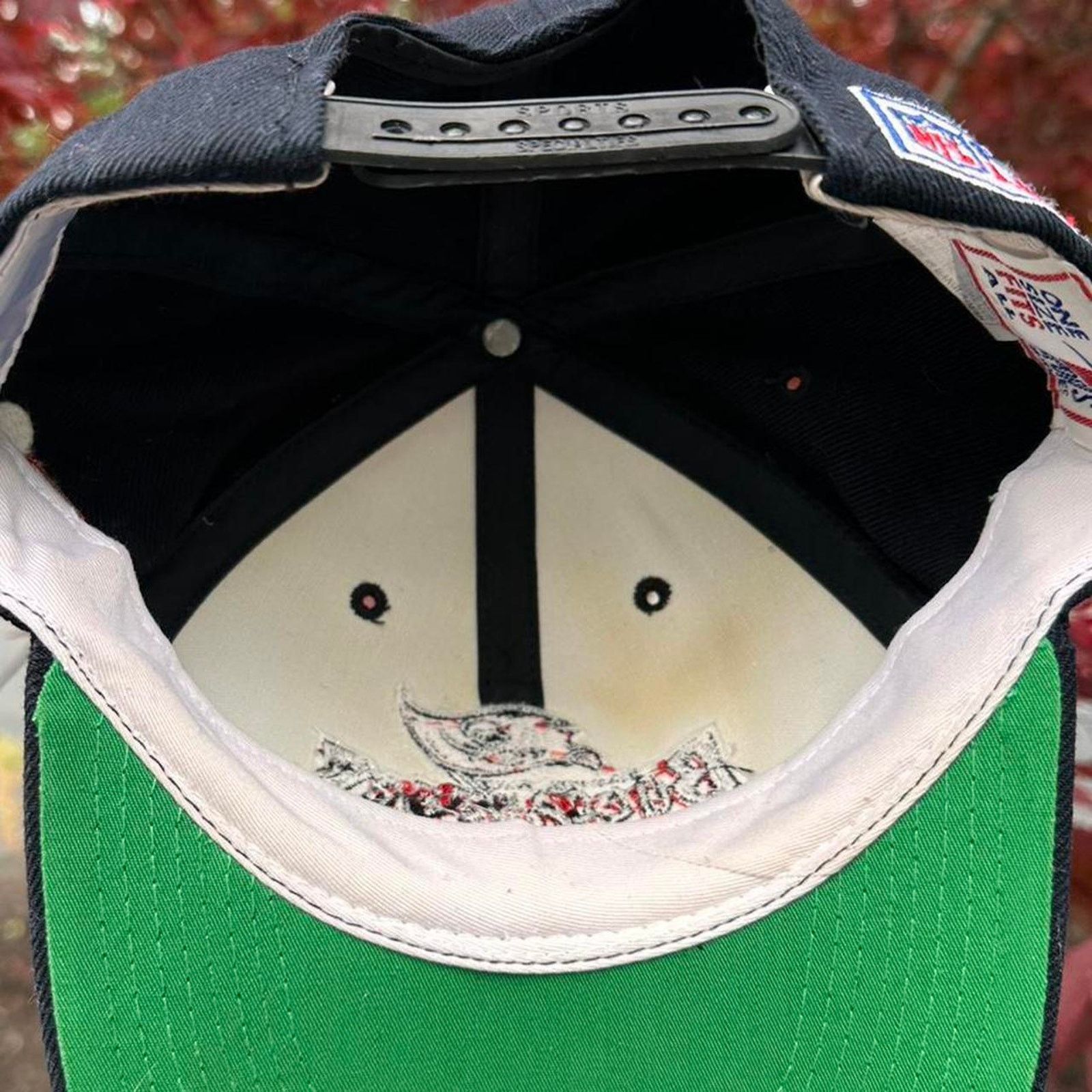 Sports Specialties × Vintage Vintage Tampa Bay Buccaneers Sport Specialities Hat Size ONE SIZE - 8 Thumbnail