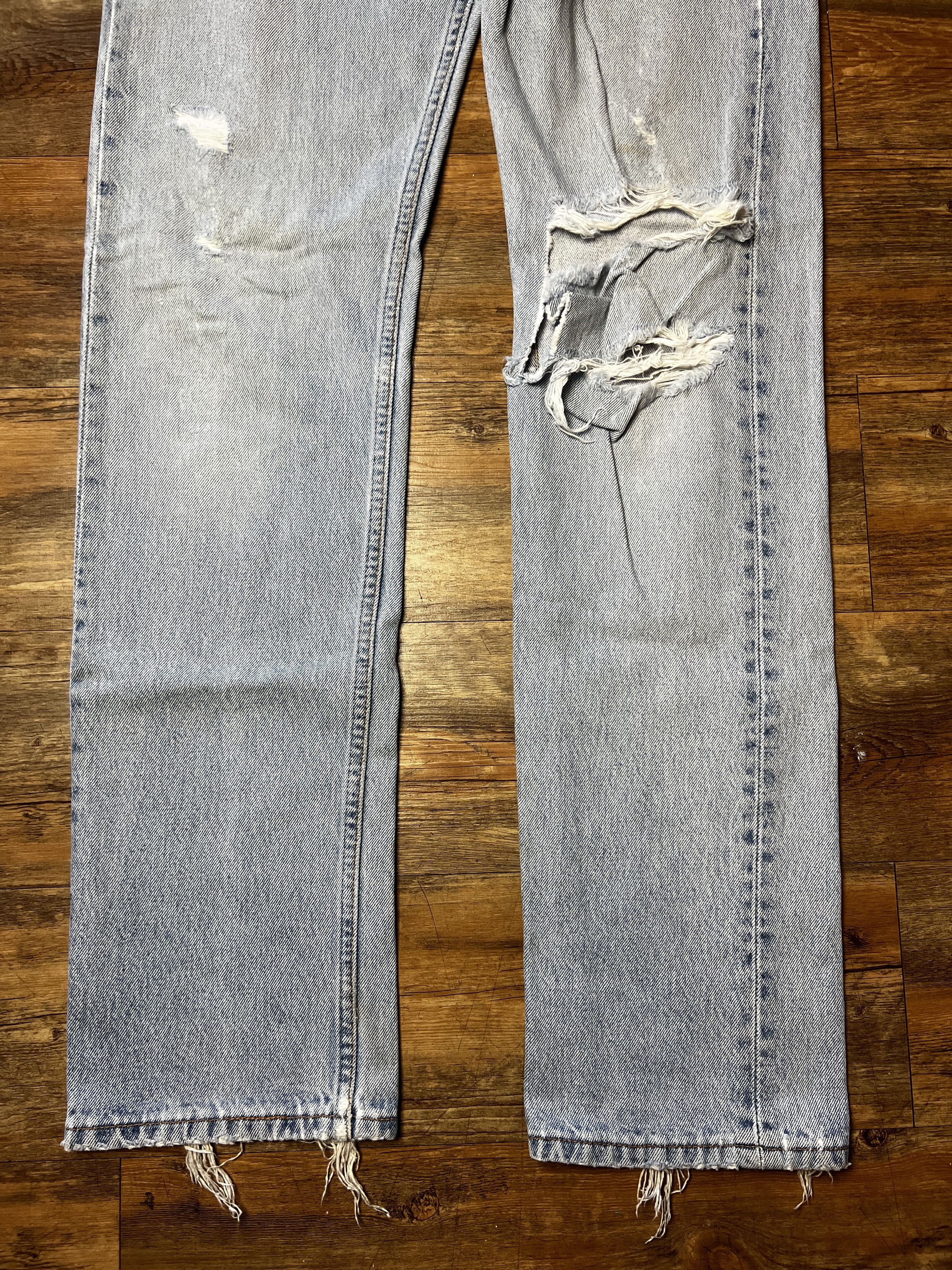 Levi's Vintage Clothing Vintage 501 Levi's Straight Leg Blue Button Fly Denim Jeans Size US 30 / EU 46 - 4 Thumbnail