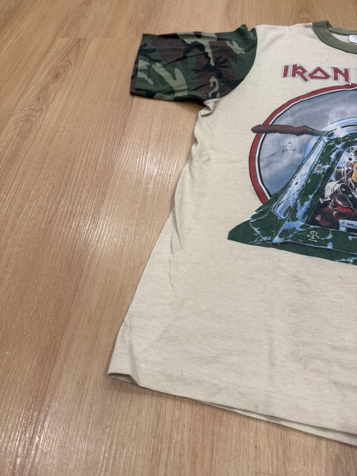 Iron Maiden Vintage 1984 Iron Maiden Tshirt Band Tee Size US S / EU 44-46 / 1 - 3 Thumbnail