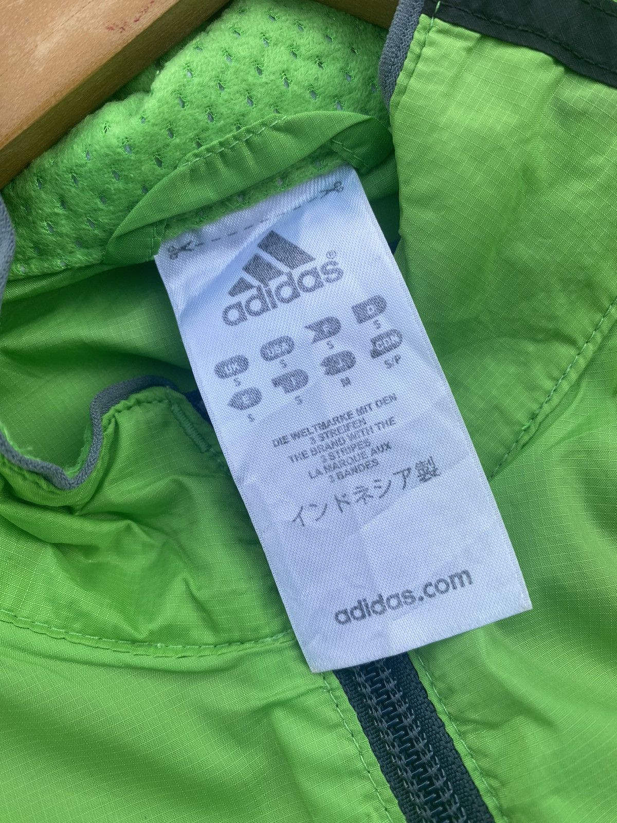 Adidas ⚡️Steals⚡️ Adidas Apple Green Running Jacket Size US S / EU 44-46 / 1 - 7 Thumbnail
