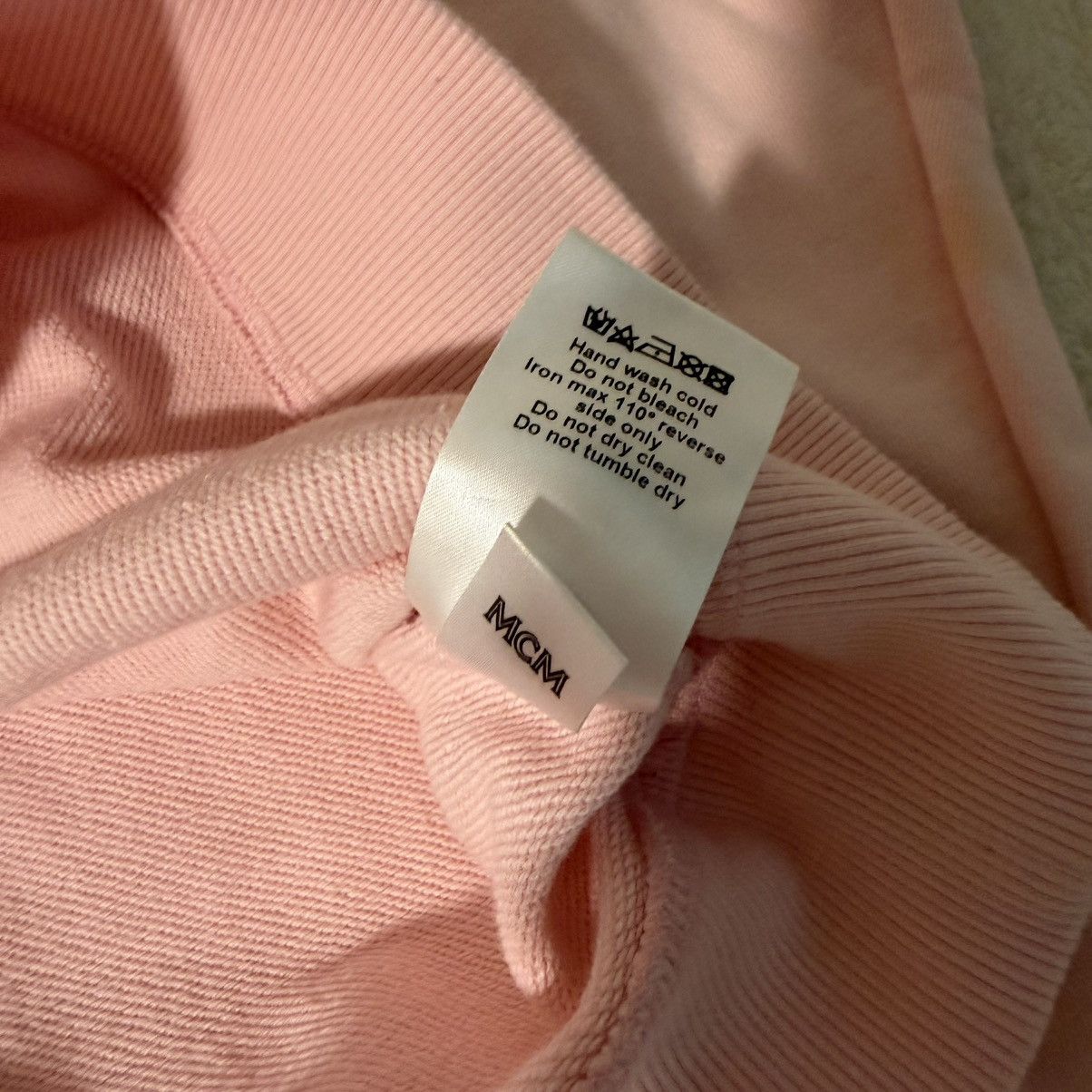 MCM MCM Brass Plate Pink Crewneck Sweatshirt Size US M / EU 48-50 / 2 - 5 Thumbnail