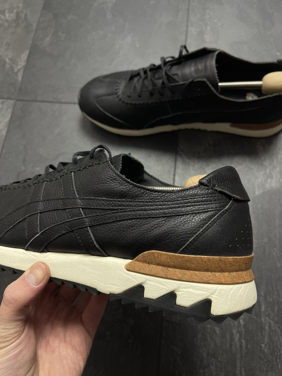 Onitsuka Tiger Vintage rare asics onitsuka tiger low top leather sneakers Size US 11 / EU 44 - 9 Thumbnail