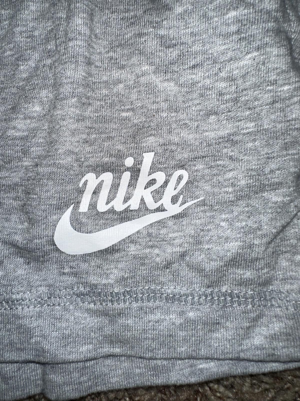Nike Nike Women’s Sportswear Gym Vintage Grey Slim Fit Shorts Size 32" / US 10 / IT 46 - 2 Thumbnail