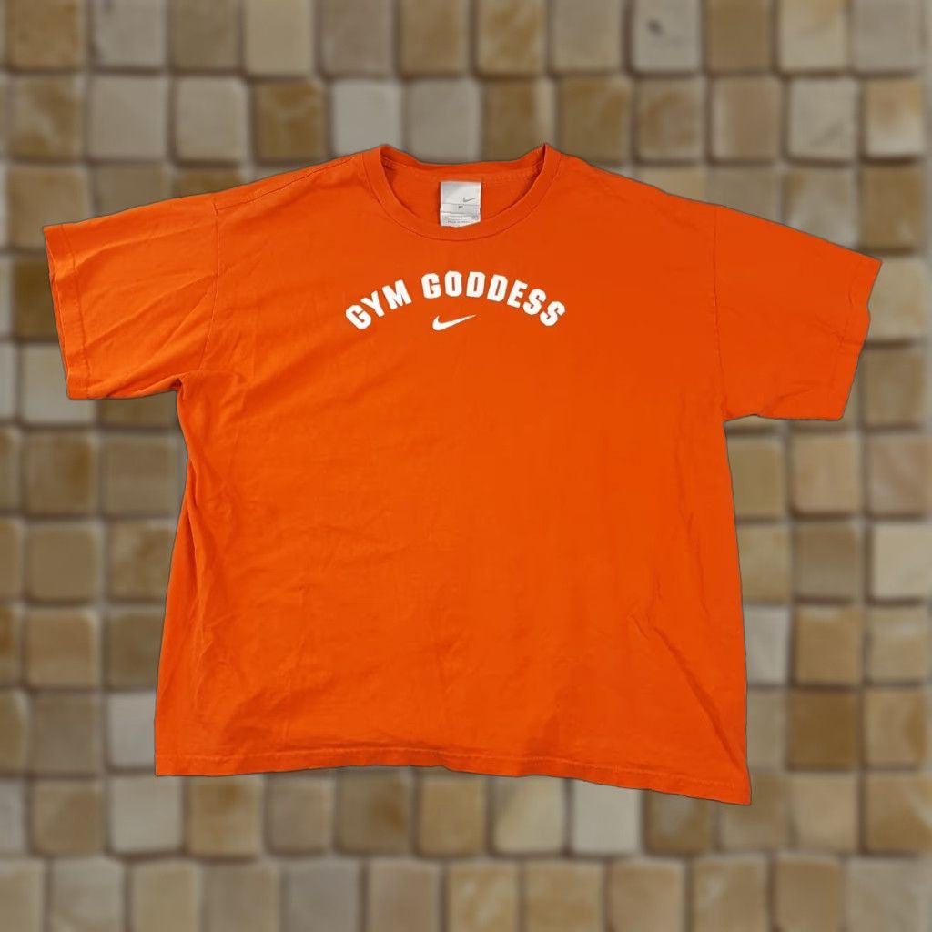 Nike VINTAGE Nike Women's T-Shirt XL Orange Cropped Athletic Y2K 90s Retro Gym Size XL / US 12-14 / IT 48-50 - 1 Thumbnail