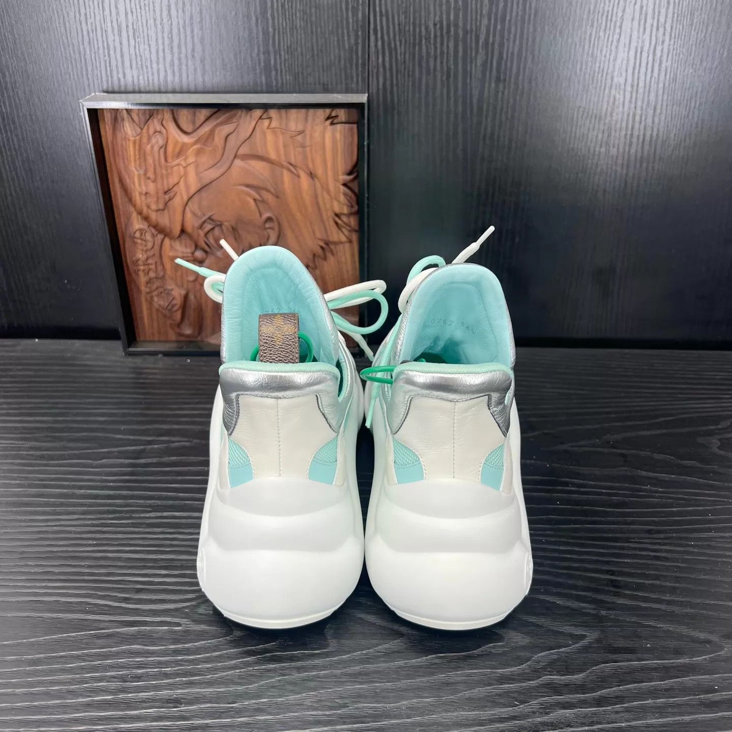 Louis Vuitton LV Archlight White & Green Sneaker 36.5 Worn Once Size US 6 / IT 36 - 7 Thumbnail