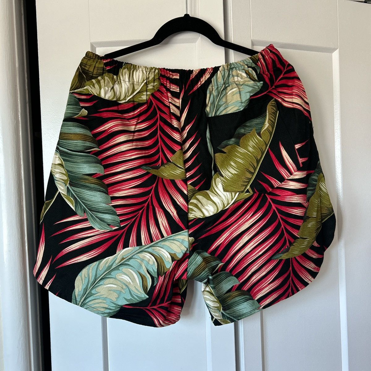 Jungle Gurl Jungle Gurl men’s shorts Size US 34 / EU 50 - 2 Thumbnail