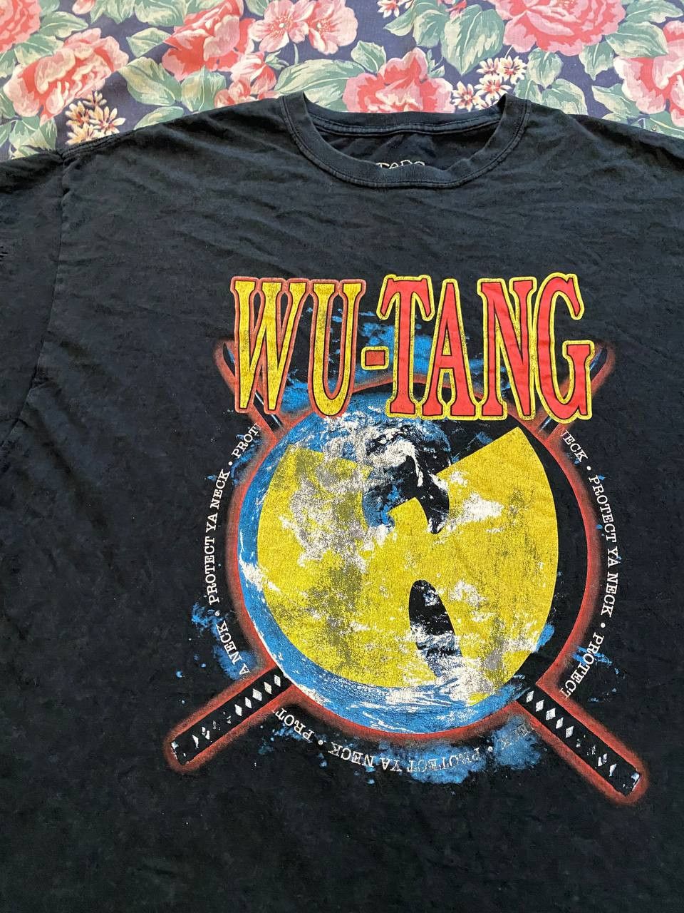Wu-Tang Clan Vintage Wu-Tang Big Y2K Print Short Sleeve T-Shirt Size 3XL Size US XXL / EU 58 / 5 - 7 Thumbnail