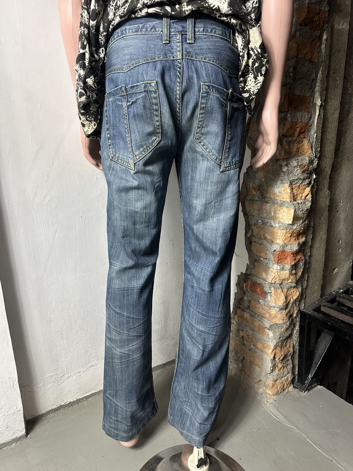 Japanese Brand 2#1 Flare Distressed Jeans Nice Split Back Pocket Size US 32 / EU 48 - 23 Thumbnail