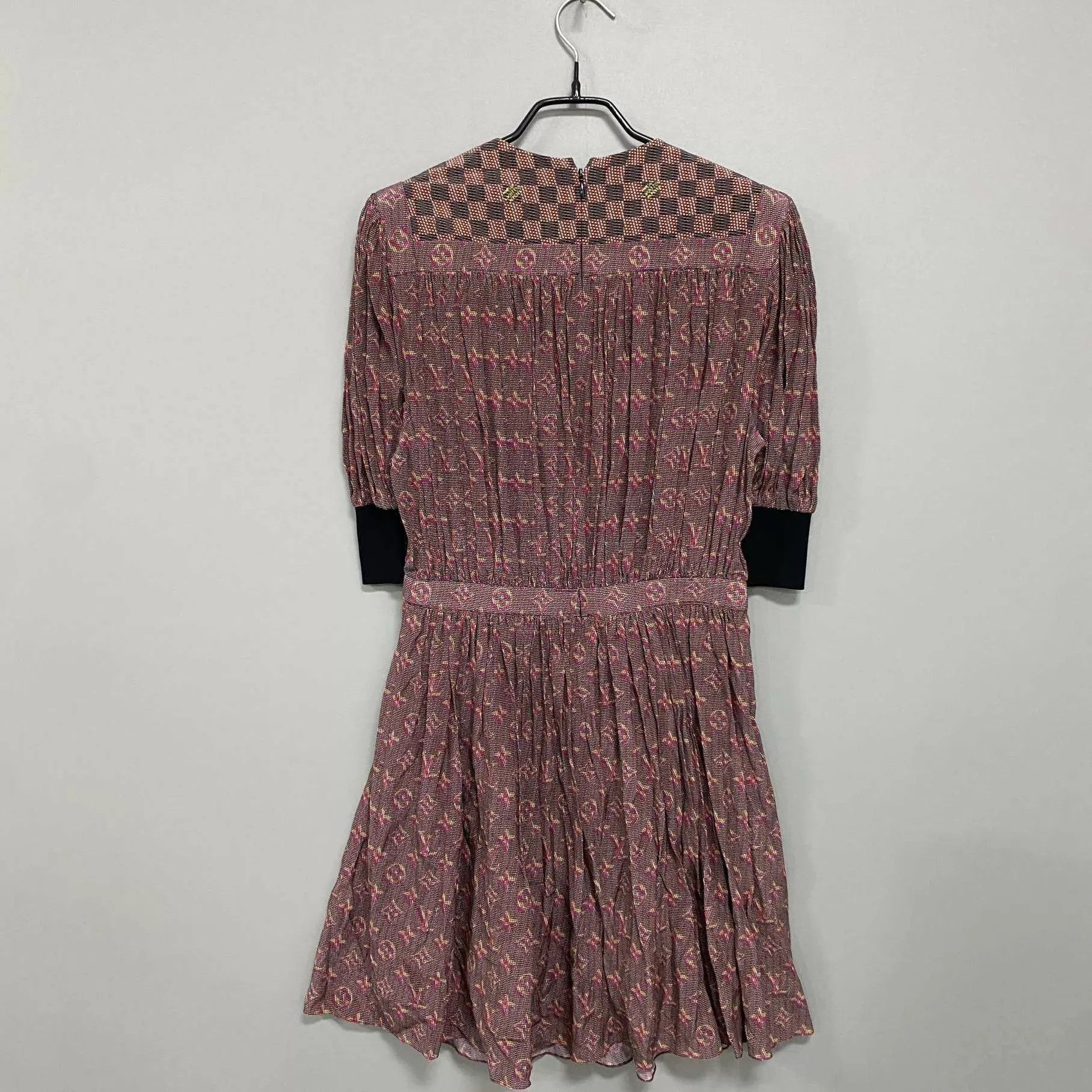 Louis Vuitton LV Colorful All-Over Silk Dress 99 New Size 36 Size XS / US 0-2 / IT 36-38 - 3 Thumbnail