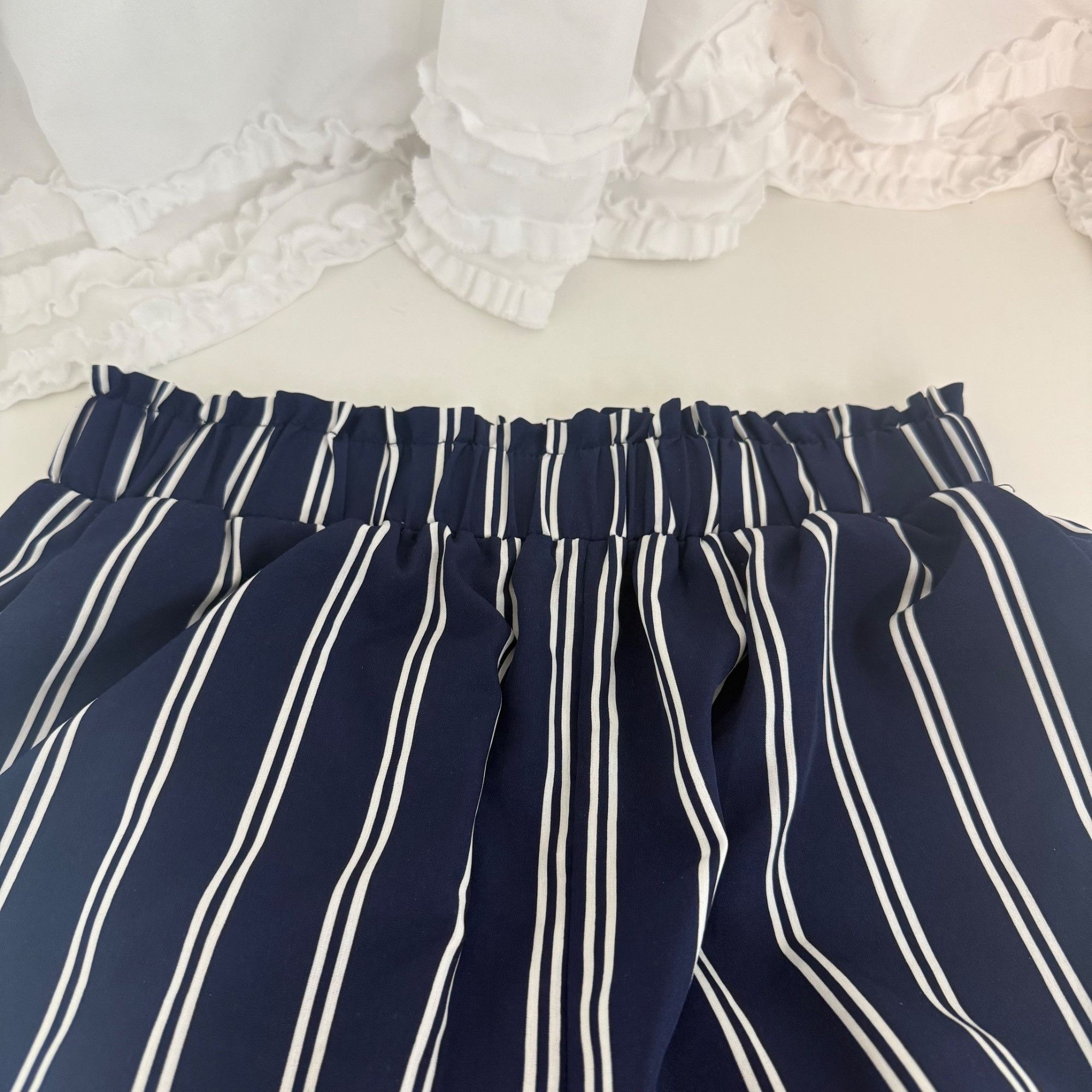 Shein SHEIN Striped Navy & White Wide-Leg Pants Size M Size 28" / US 6 / IT 42 - 6 Thumbnail