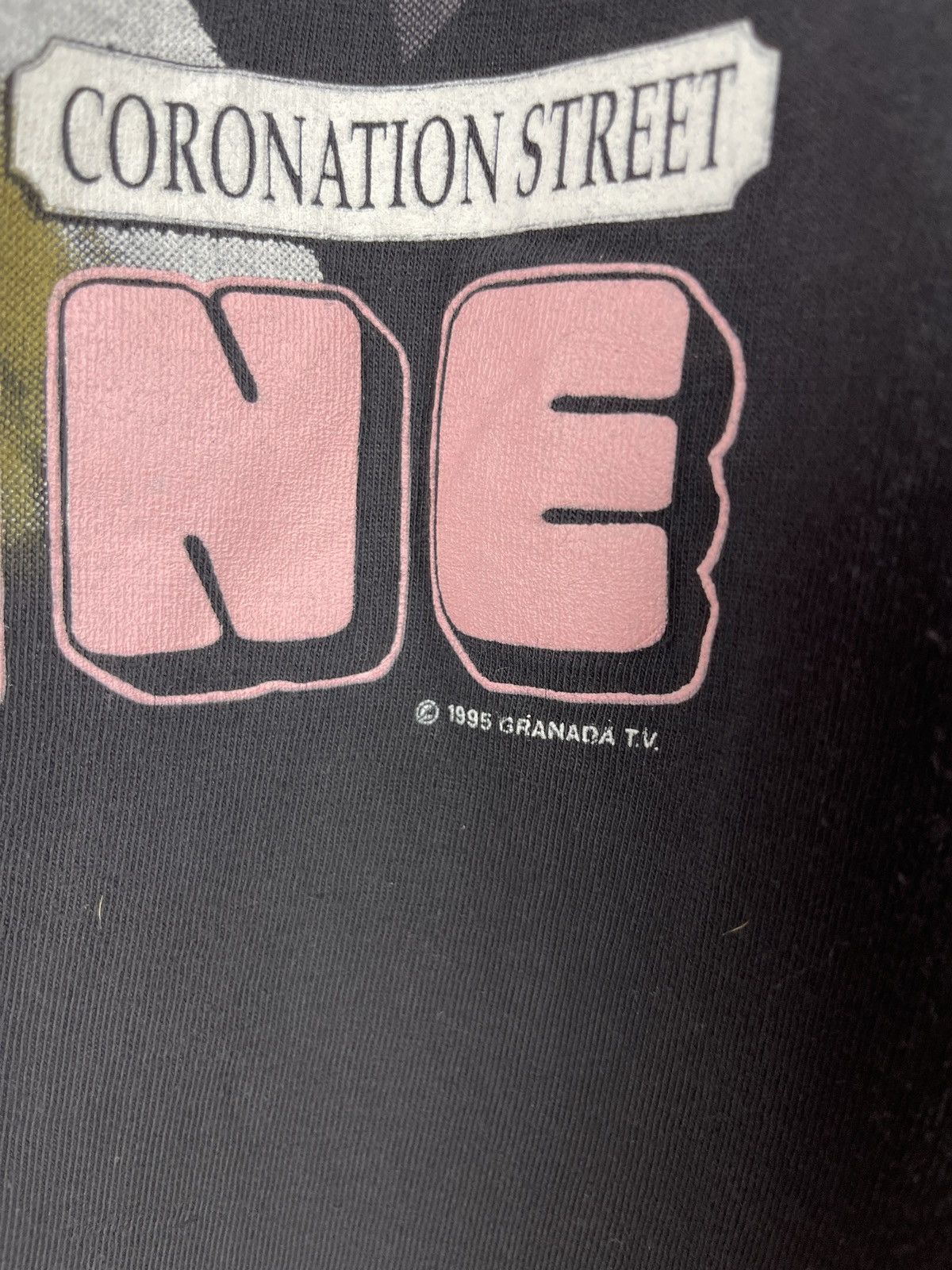 Band Tees Vintage 90s Coronation Street tee Black Love Nachine TV 1995 Size US XL / EU 56 / 4 - 7 Thumbnail