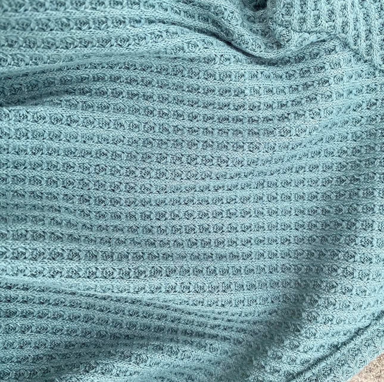Forever 21 Seafoam Waffle Knit Cropped Scooped Long Sleeve Size L / US 10 / IT 46 - 3 Thumbnail