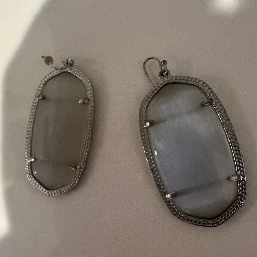 Designer Kendra Scott Danielle Slate Cat's Eye Silver Drop Earrings Size ONE SIZE - 3 Thumbnail