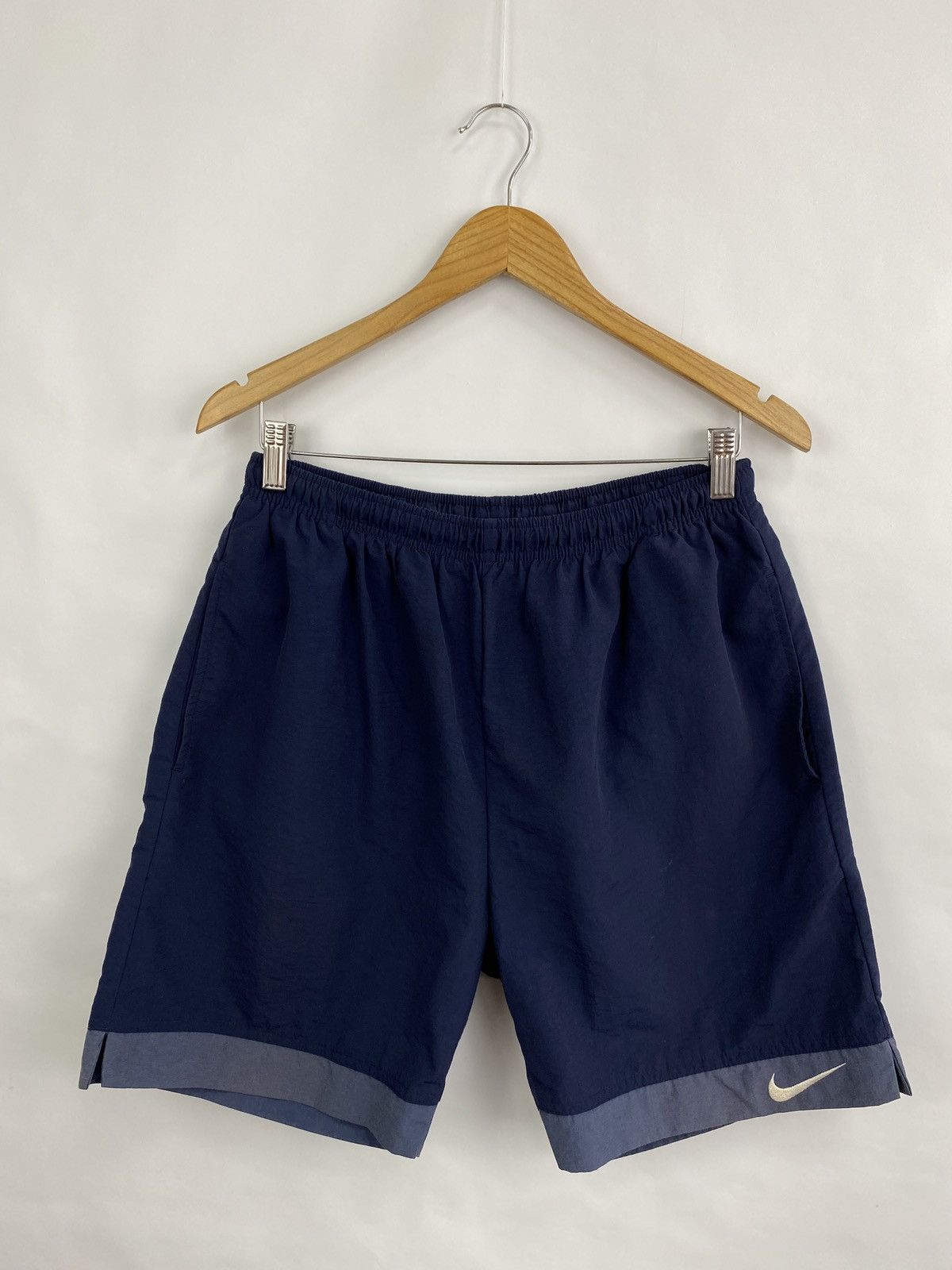 Nike 🇺🇸 Vintage 90s Nike Nylon Shorts Rare Retro Hype Y2K Size US 32 / EU 48 - 2 Thumbnail