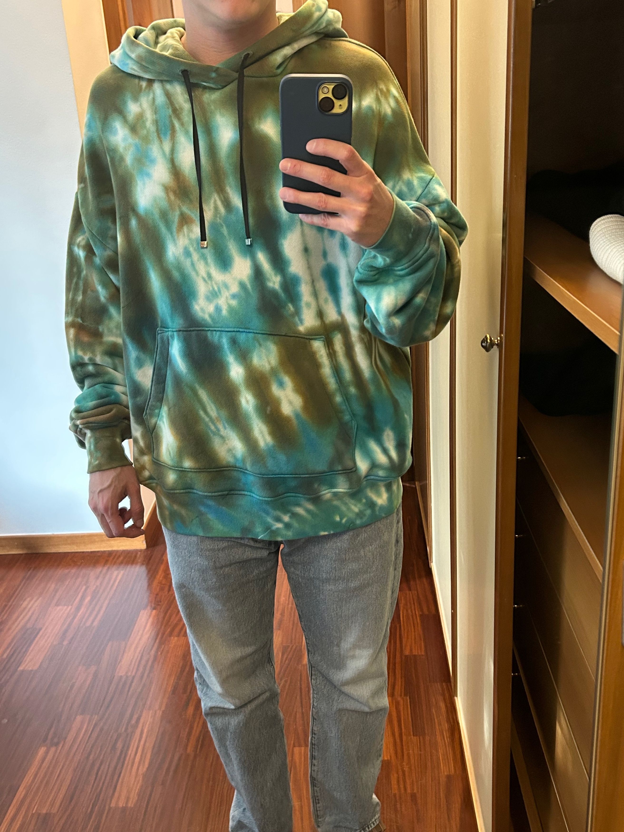 Amiri Oversized Tie-Dyed Hoodie Size US L / EU 52-54 / 3 - 1 Thumbnail