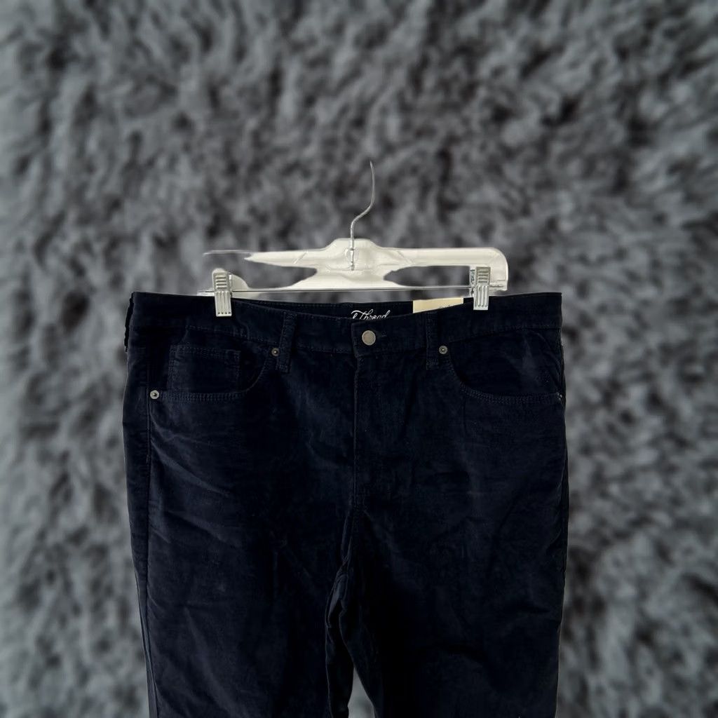Vintage Universal Thread Pants Womens 18 34x29 Blue High Rise Skinny Jeans Pockets Stretch Denim NWT YKK Closure Regular Inseam 29 Size 40" / US 18 - 1 Thumbnail