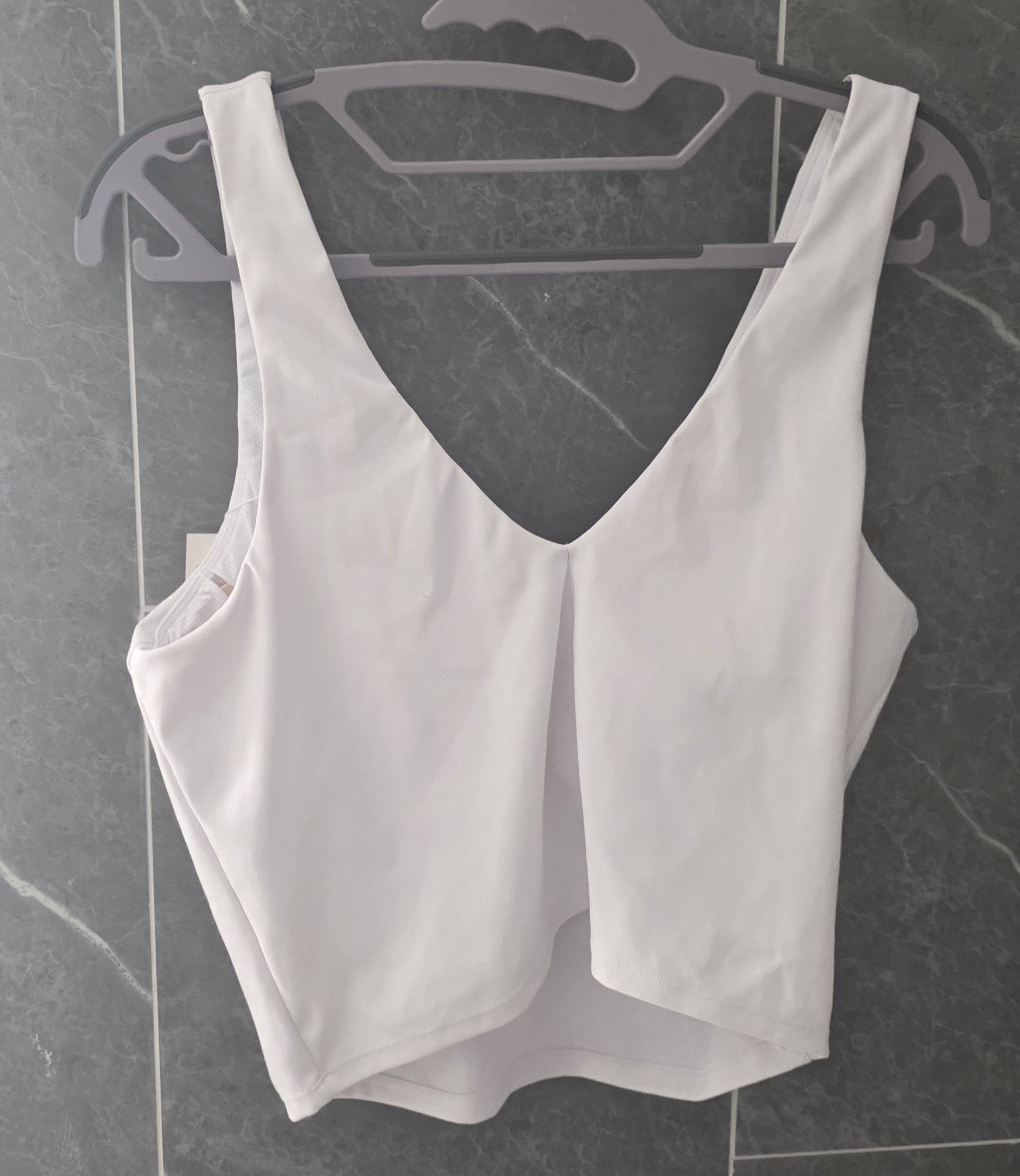 Other NWT Crowned Athletics White Essentials Crop Tank Top XL Size XL / US 12-14 / IT 48-50 - 2 Thumbnail