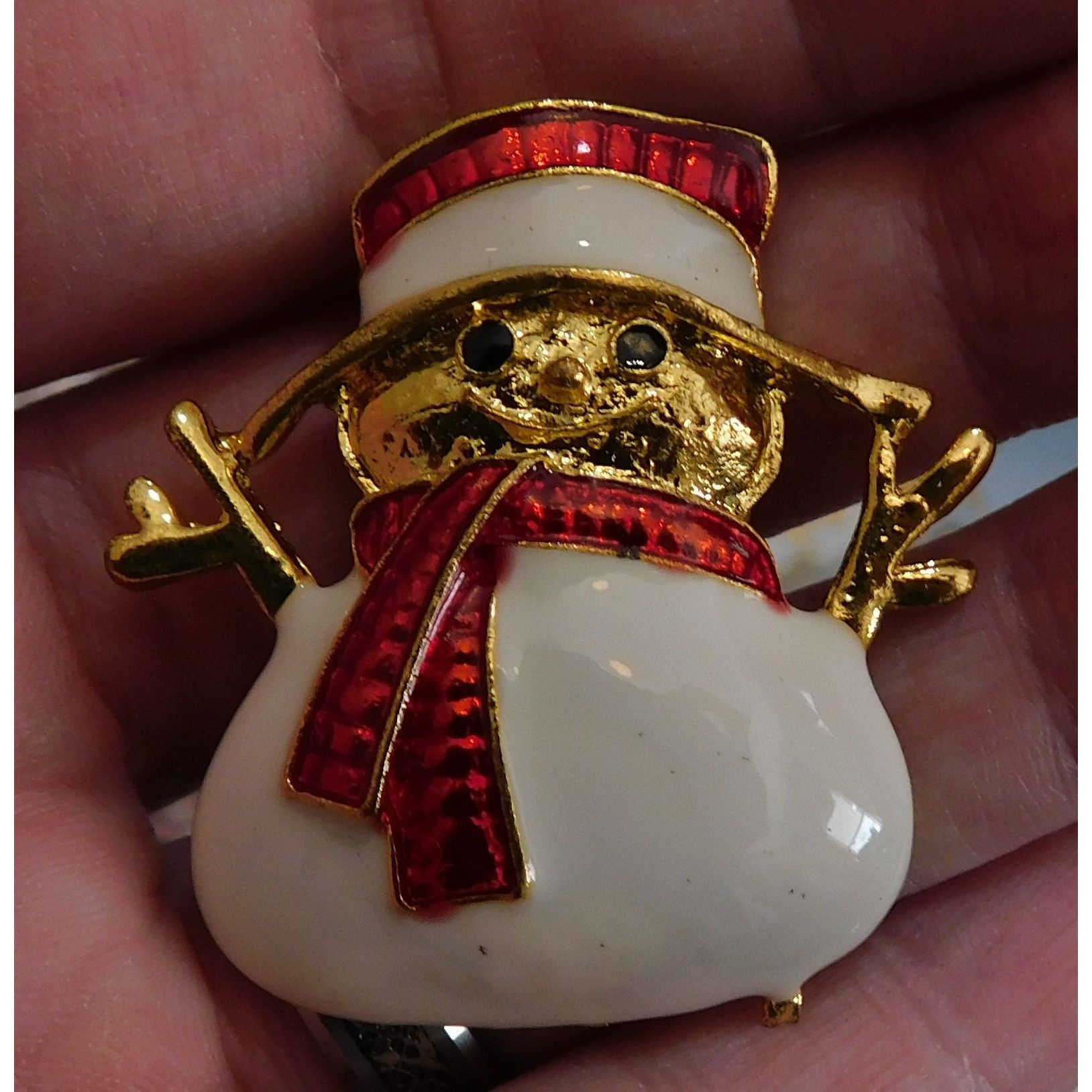 Other Cute Vintage Smiling Snowman Brooch Gold Tone With Enamel Size ONE SIZE - 4 Thumbnail