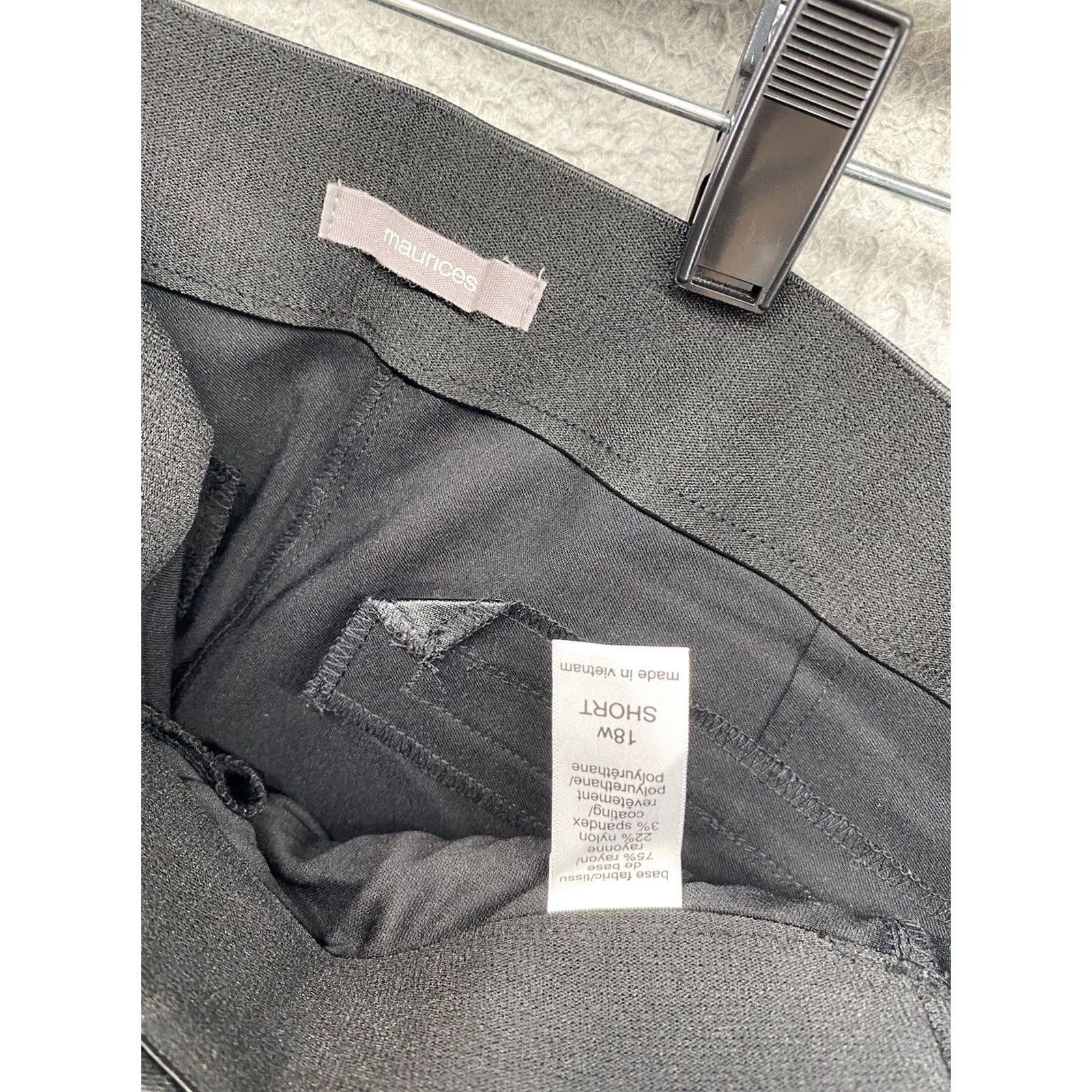 Vintage Maurices Women’s Black Faux Leather Pants Pull On Size 18W Short Skinny Ankle Stretch Size 40" / US 18 - 3 Thumbnail