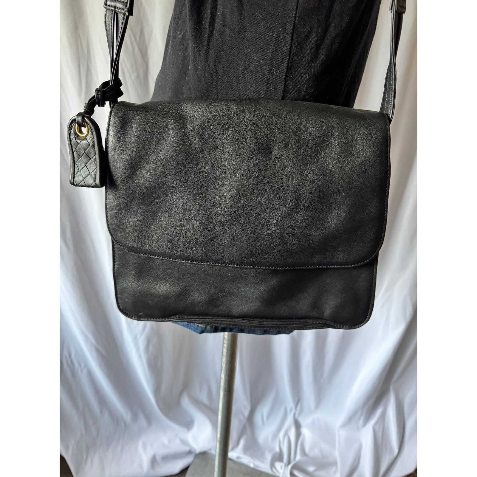 Ganson San Francisco Black Leather Crossbody Messenger Bag, Women's
