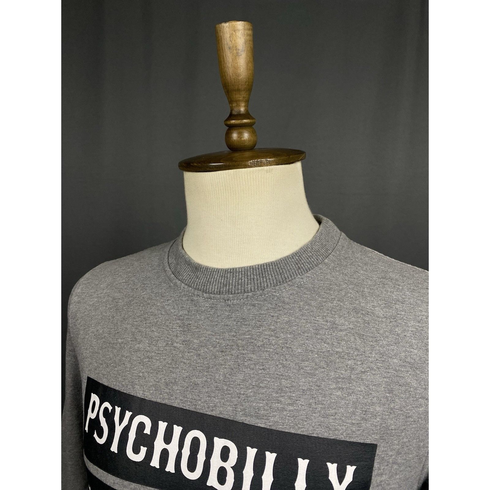 Moschino Moschino Psychobilly Big Logo Men's Gray Crewneck Sweater Si Size US M / EU 48-50 / 2 - 5 Thumbnail