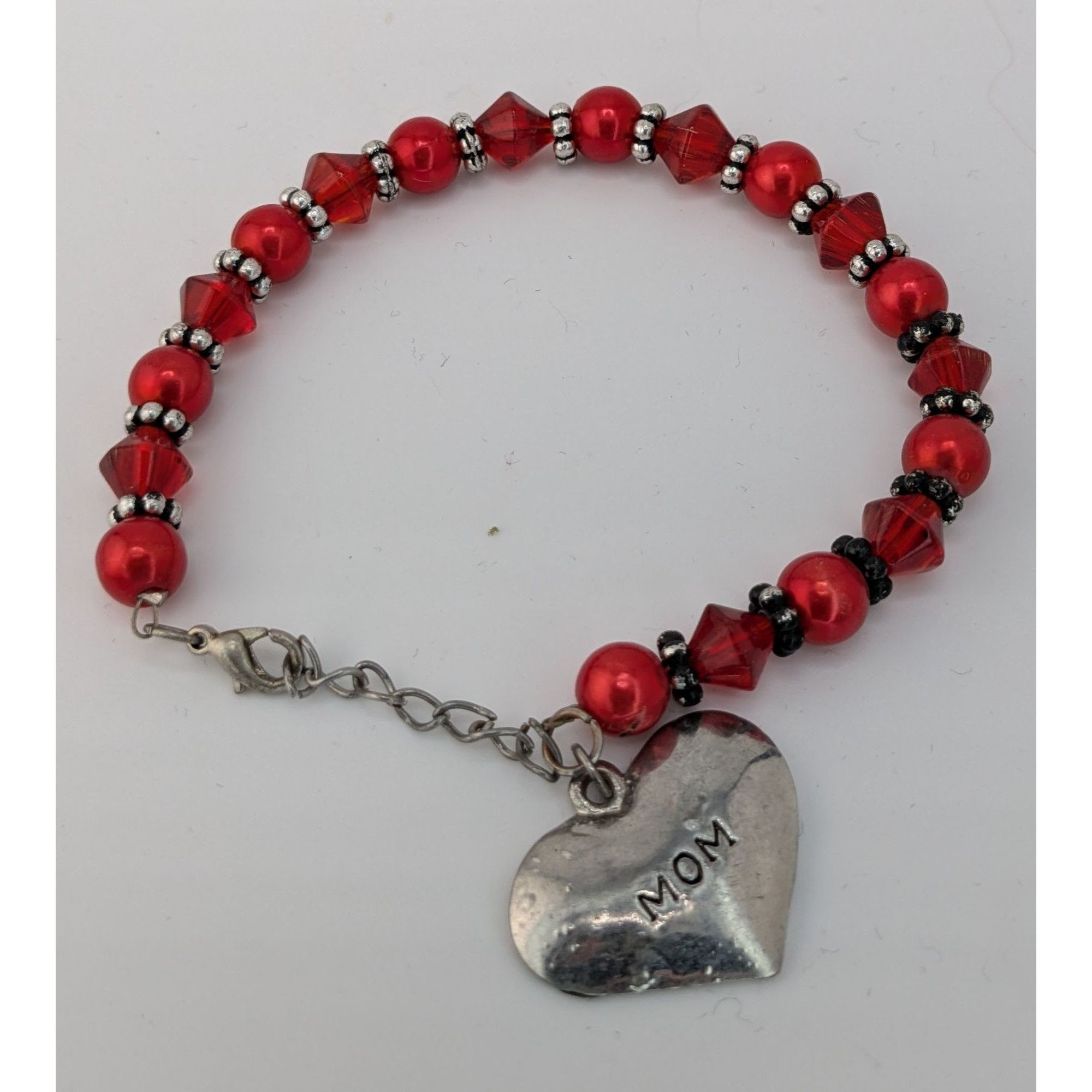 Other Mother's Day Love Red Beaded Bracelet With Heart Mom Charm Size ONE SIZE - 4 Thumbnail